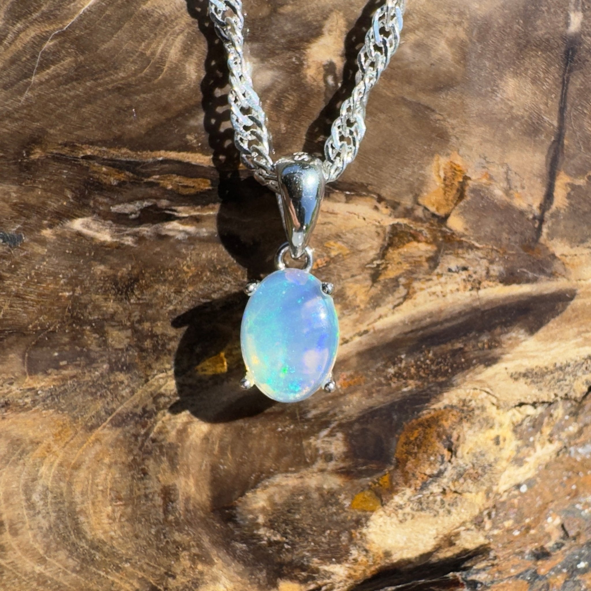 Tarkine Whisper – 0.8ct Lightning Ridge Opal Pendant