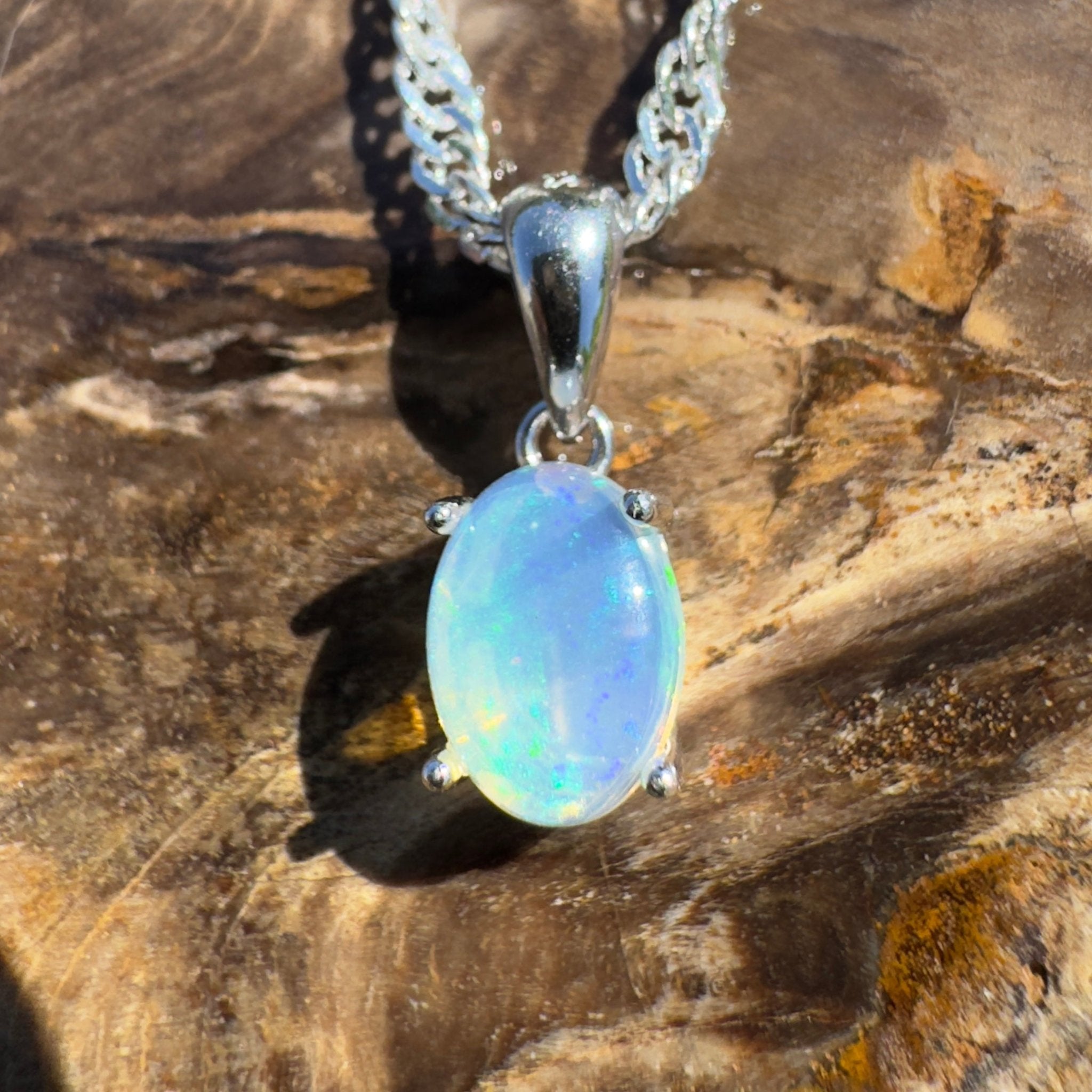 Tarkine Whisper – 0.8ct Lightning Ridge Opal Pendant