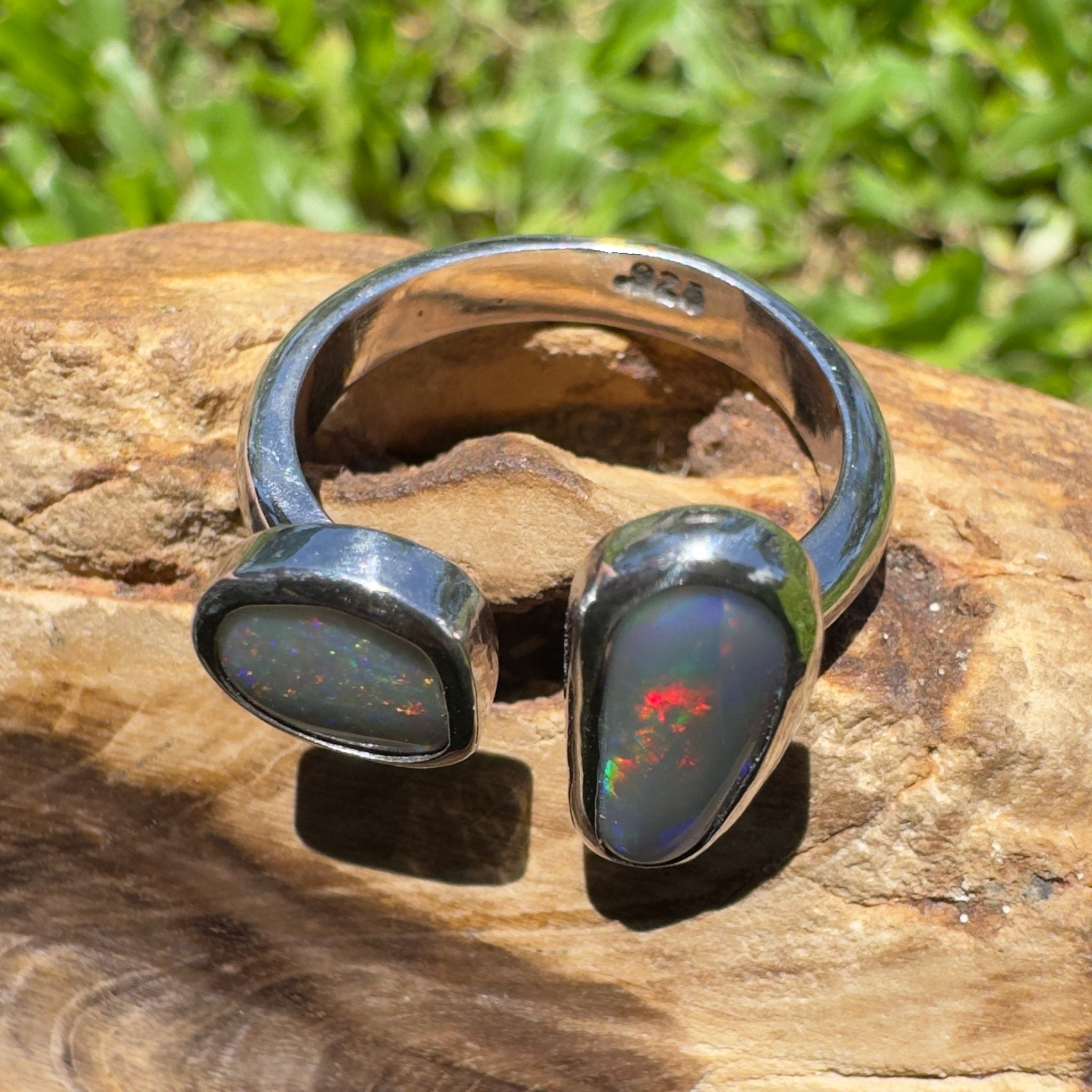 Tasman Twinlight – 1.8ct Solid Lightning Ridge Opal 925 Sterling Silver Ring