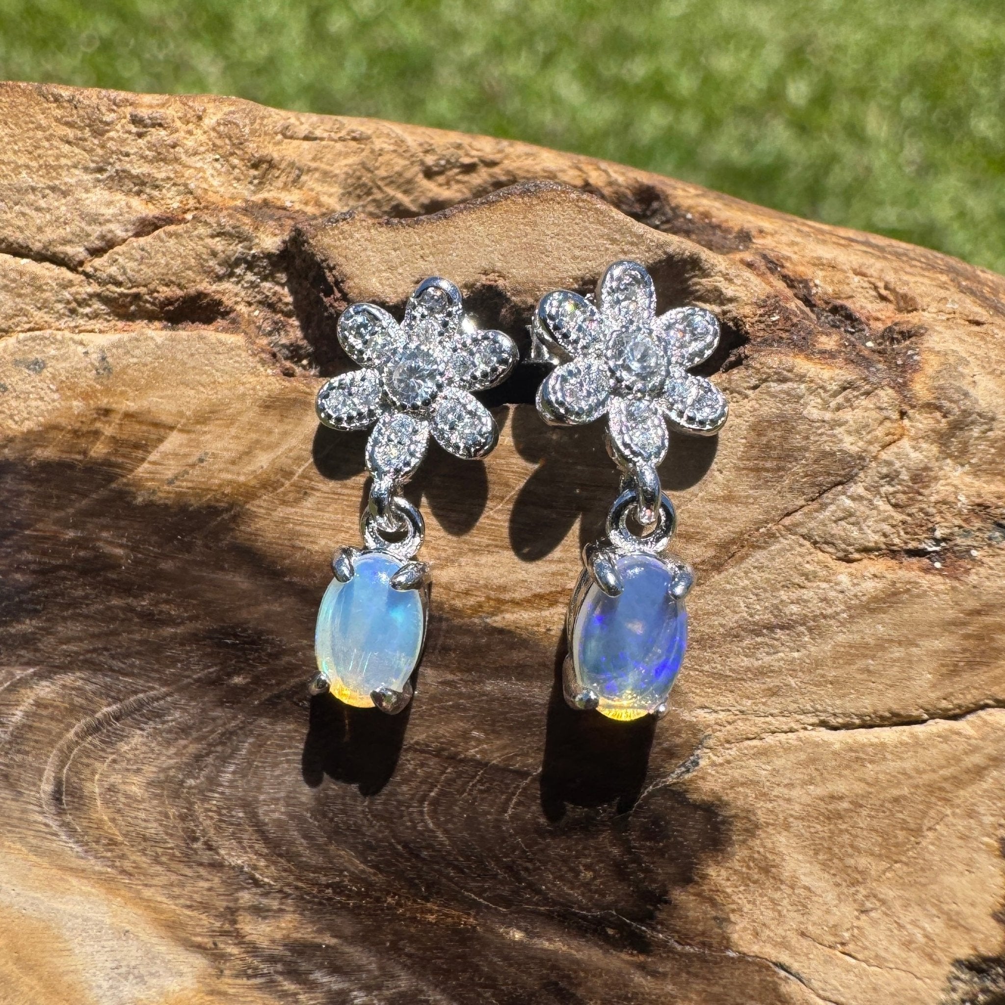Tathra Horizon - 0.6ct Lightning Ridge Opal 925 Silver Earrings