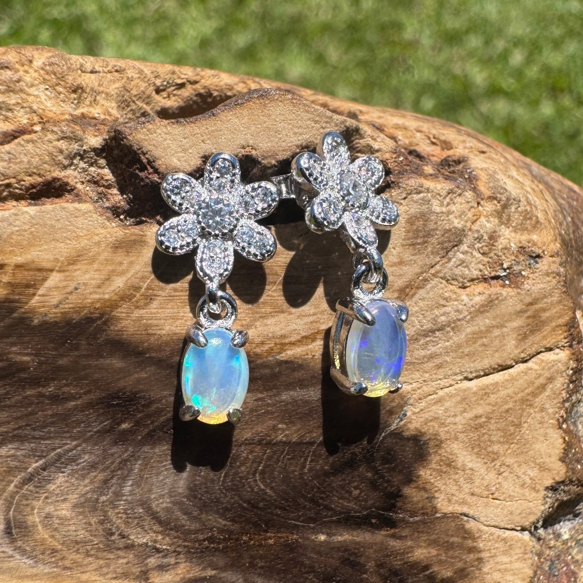 Tathra Horizon - 0.6ct Lightning Ridge Opal 925 Silver Earrings