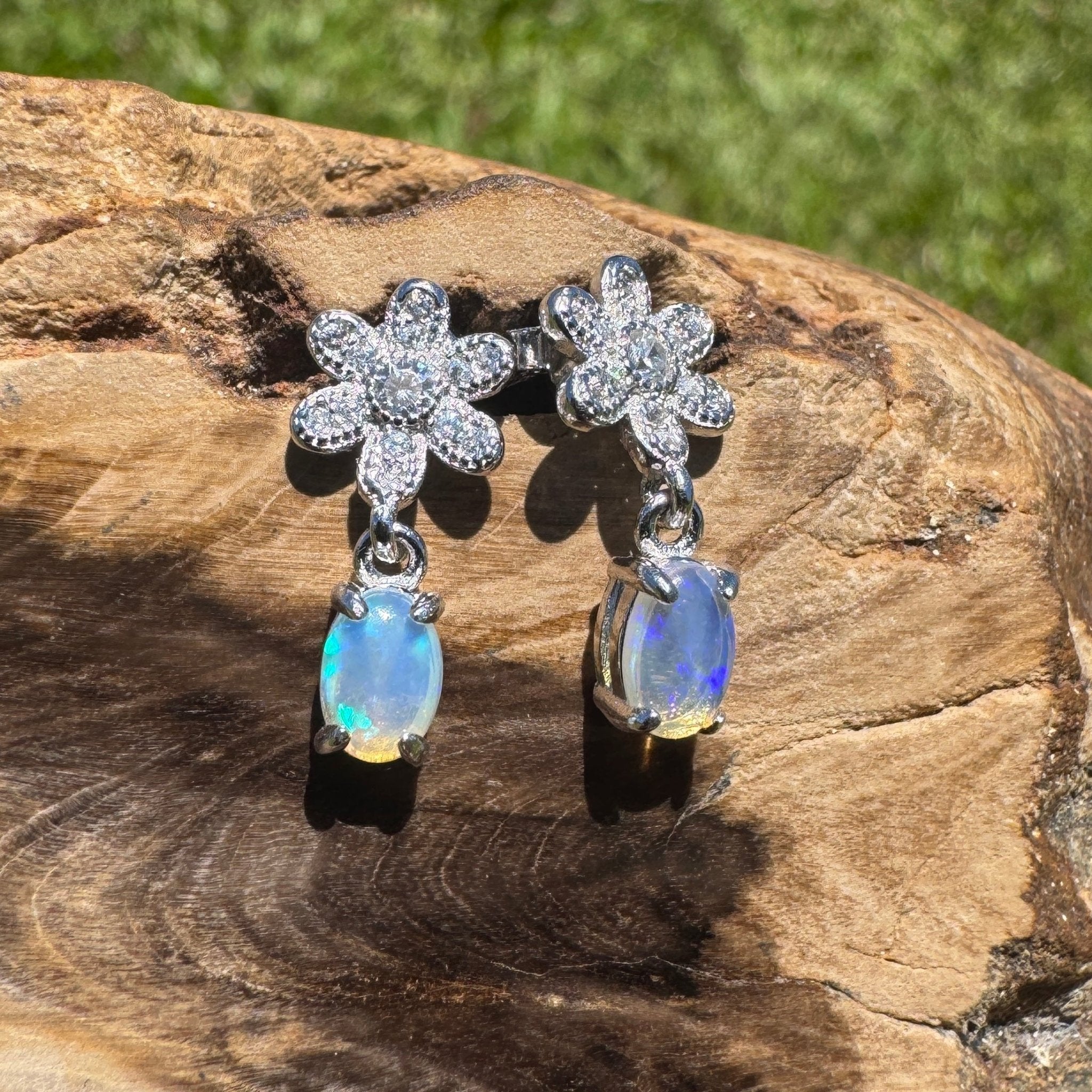 Tathra Horizon - 0.6ct Lightning Ridge Opal 925 Silver Earrings