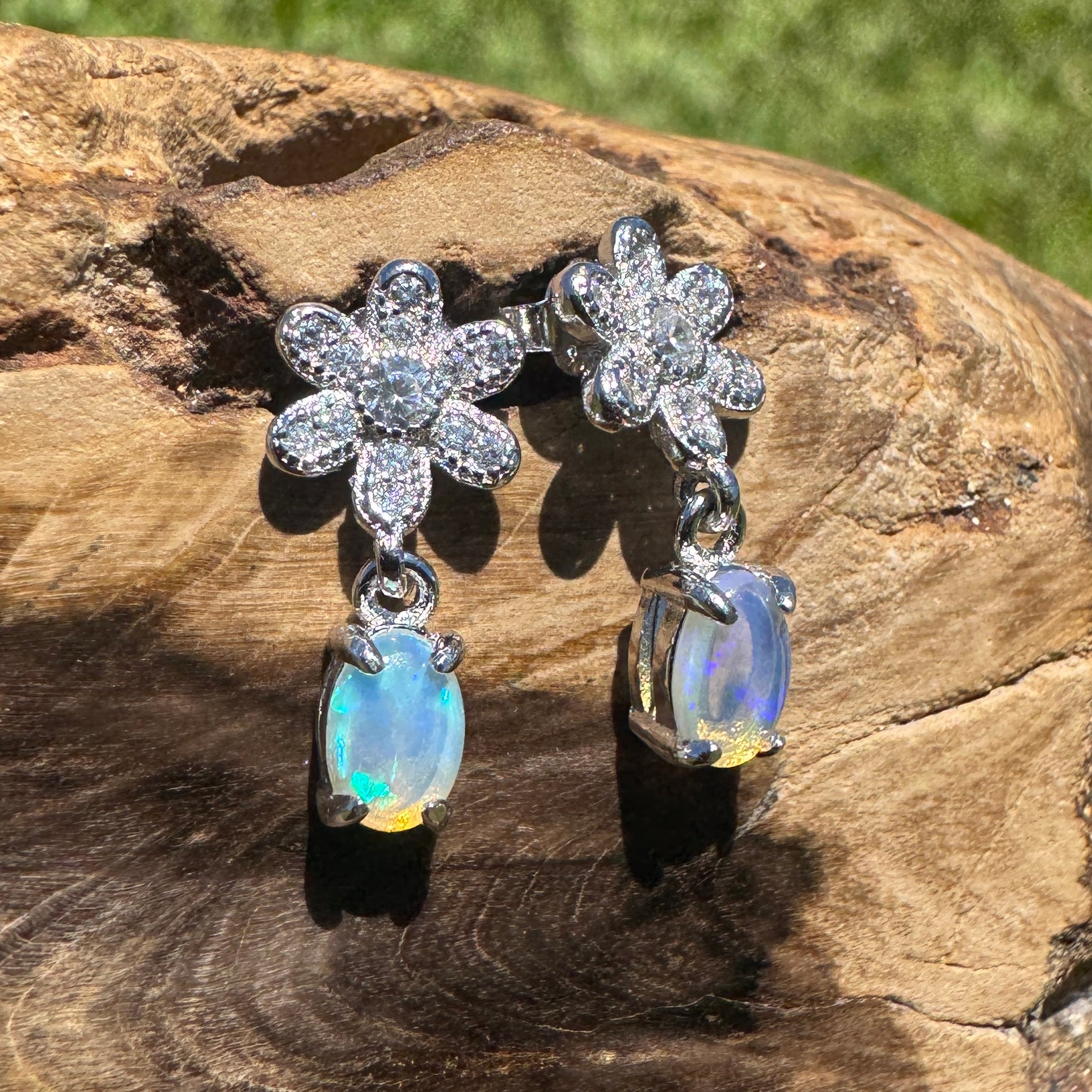 Tathra Horizon - 0.6ct Lightning Ridge Opal 925 Silver Earrings