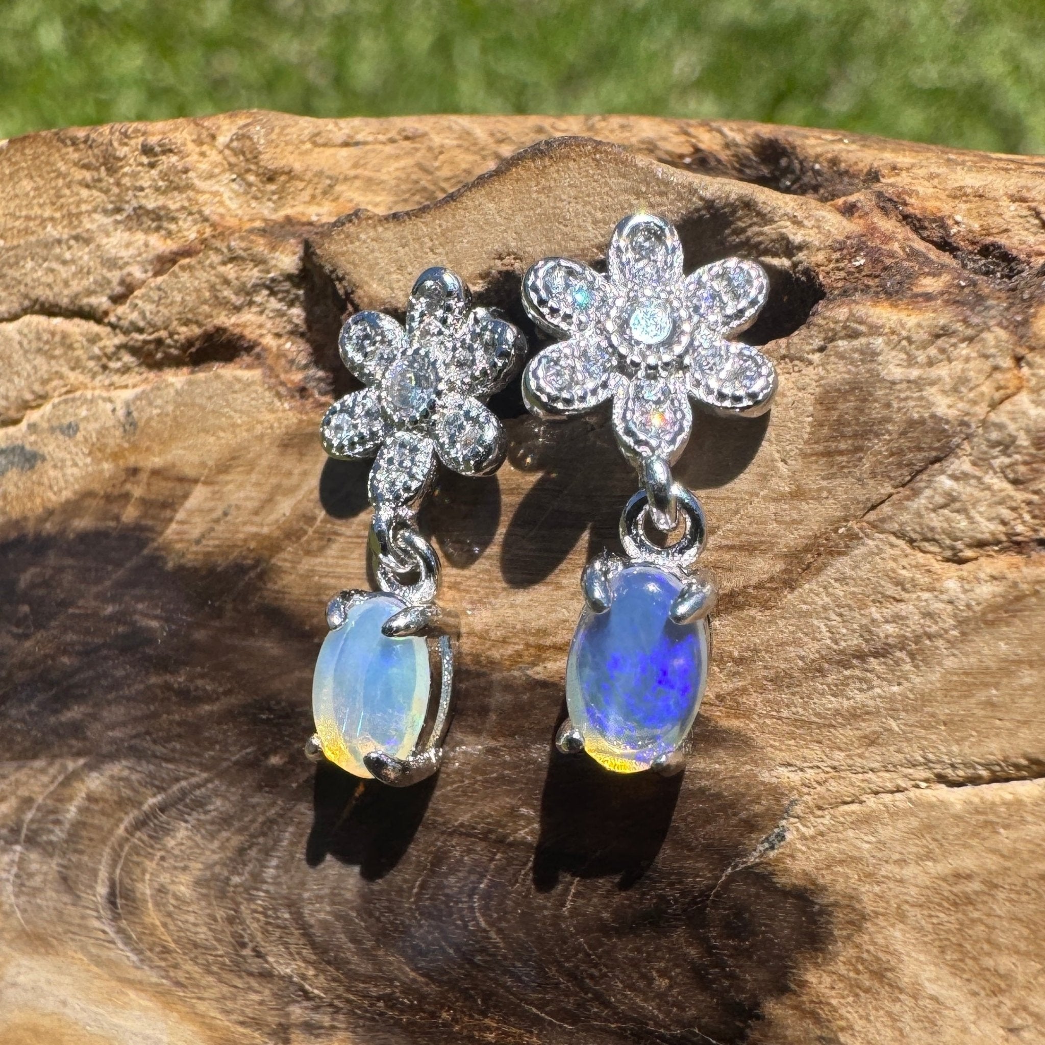 Tathra Horizon - 0.6ct Lightning Ridge Opal 925 Silver Earrings
