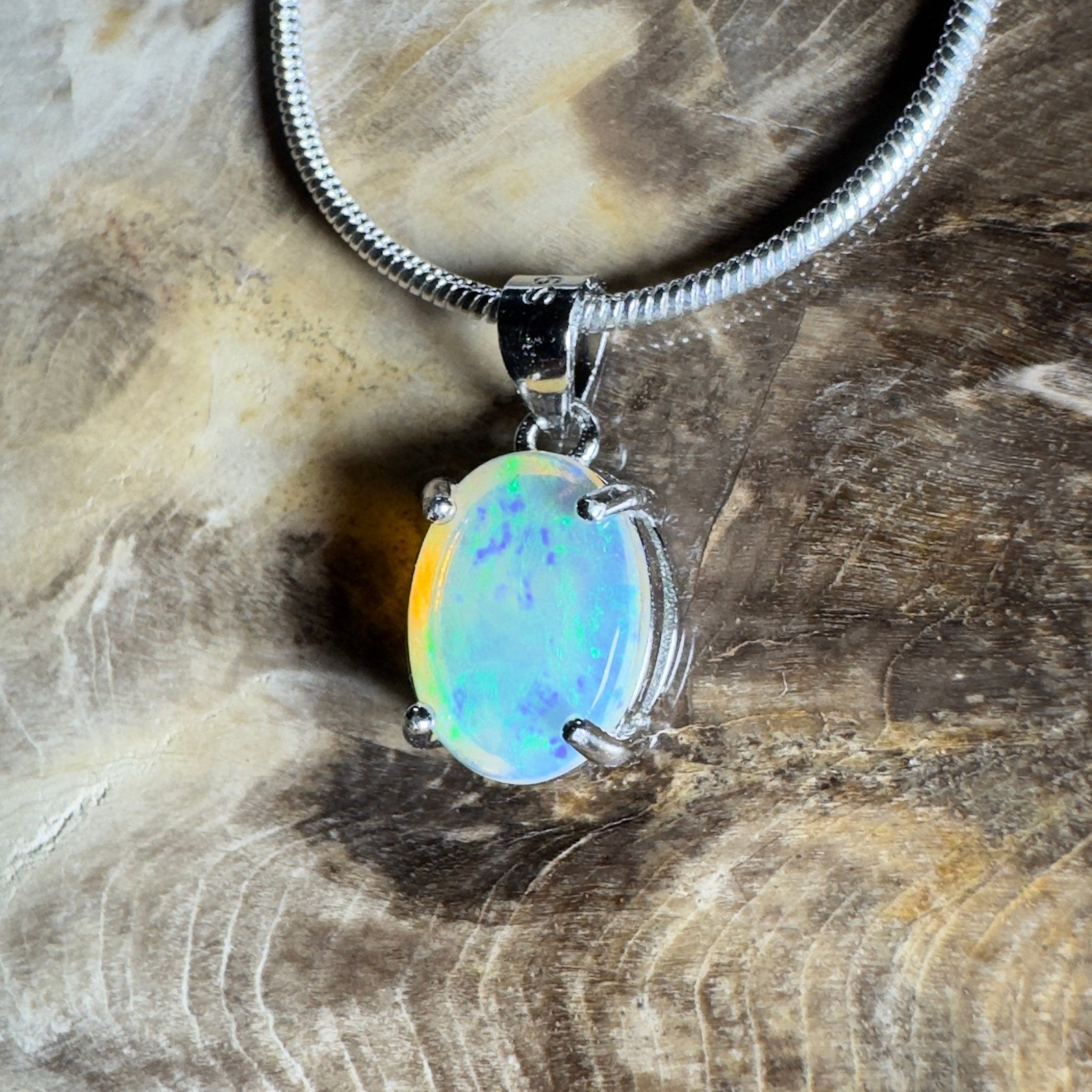 The Bungle Bungle Twist ~ 1ct Lightning Ridge Crystal Opal 925 Silver Pendant