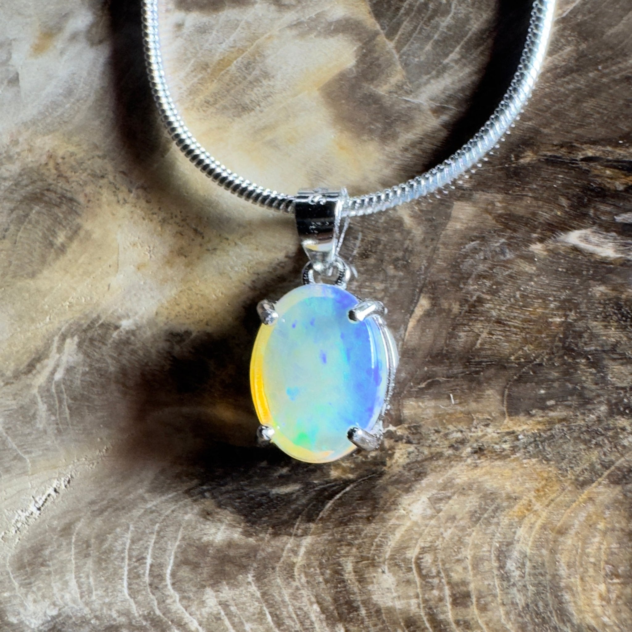 The Bungle Bungle Twist ~ 1ct Lightning Ridge Crystal Opal 925 Silver Pendant