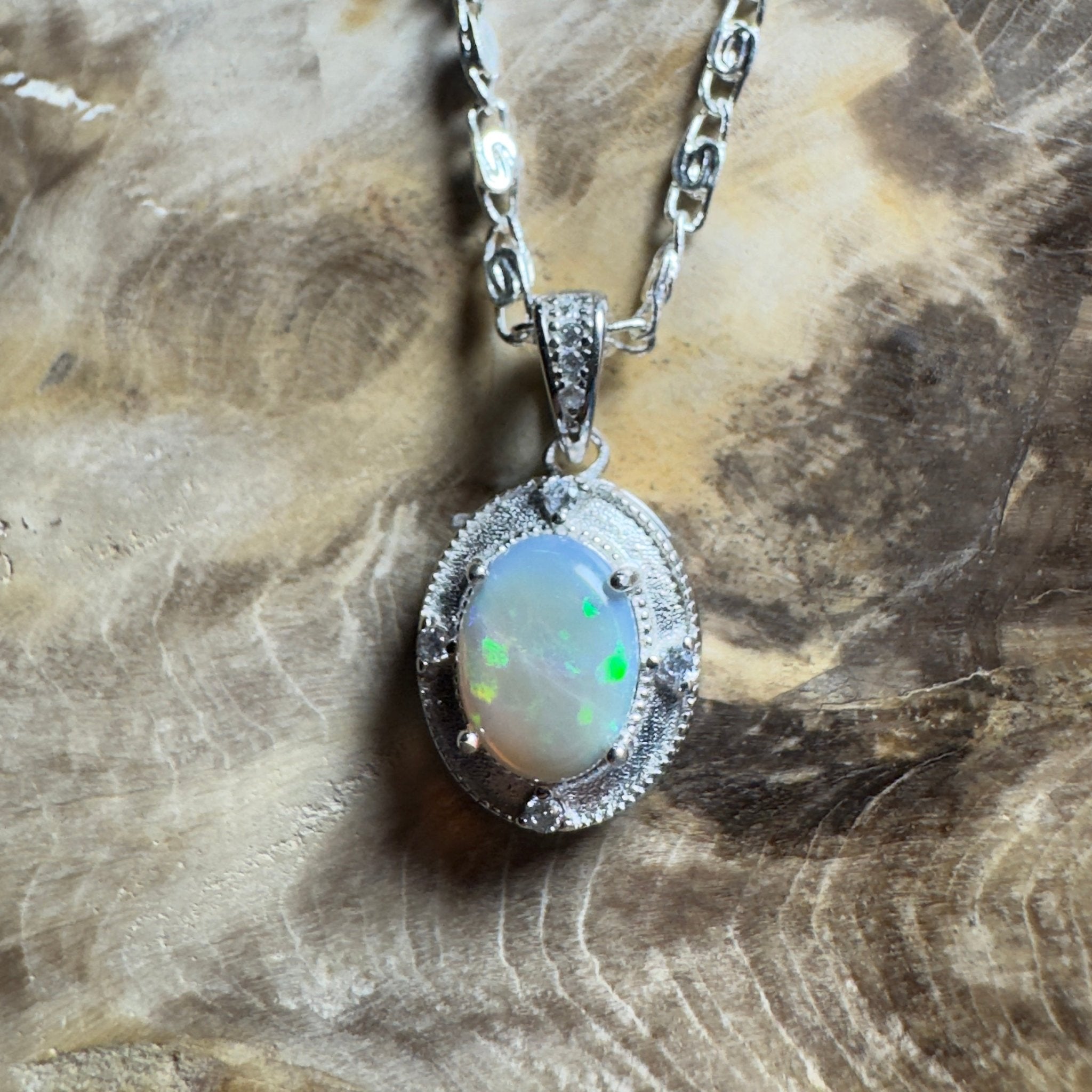 The Cradle Mountain Call ~ 0.9ct Lightning Ridge Opal 925 Silver Pendant