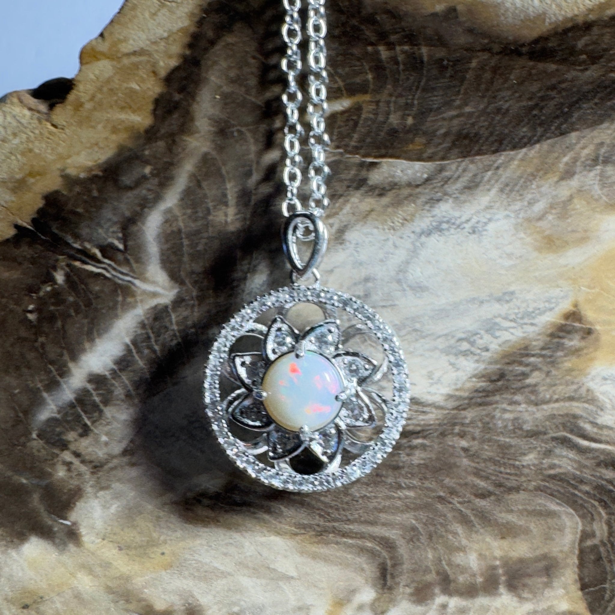 The Ningaloo Reef Halo ~ 0.8ct Coober Pedy Opal 925 Silver Pendant