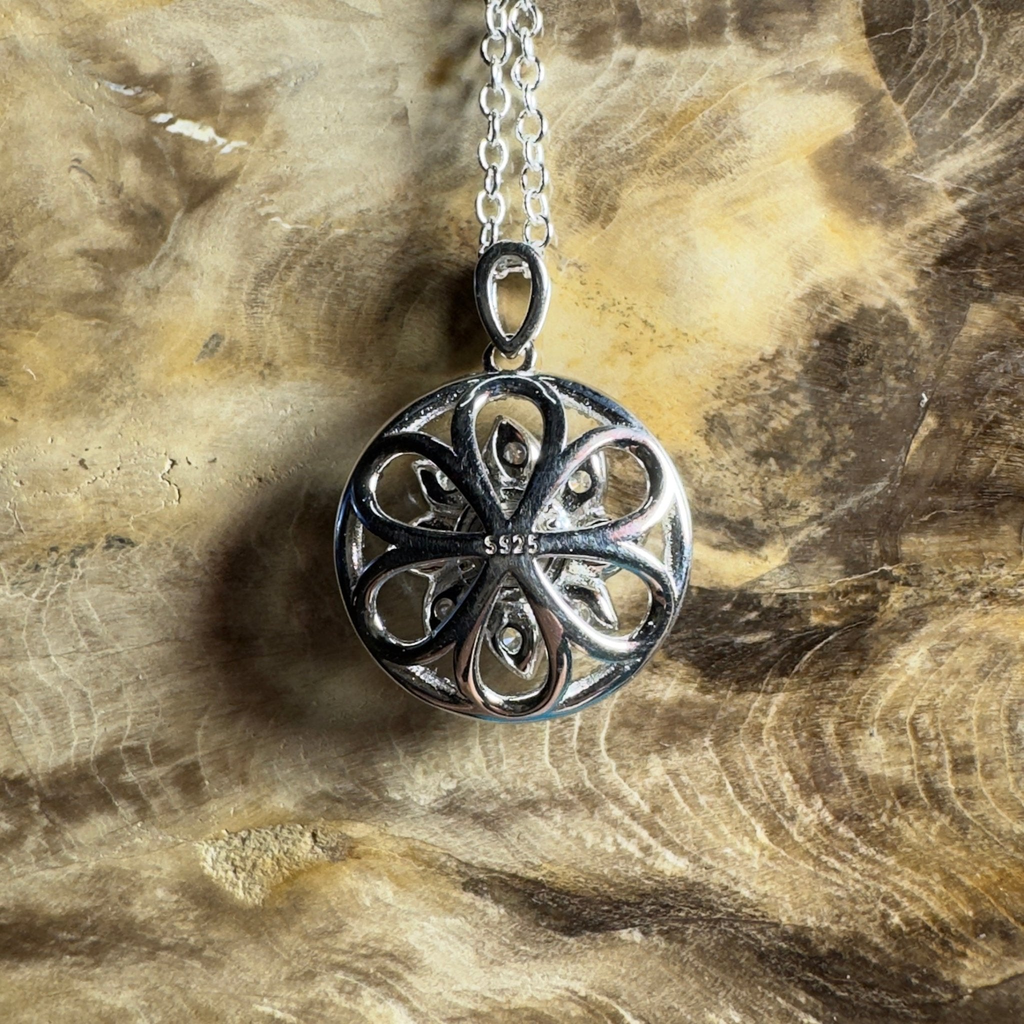 The Ningaloo Reef Halo ~ 0.8ct Coober Pedy Opal 925 Silver Pendant