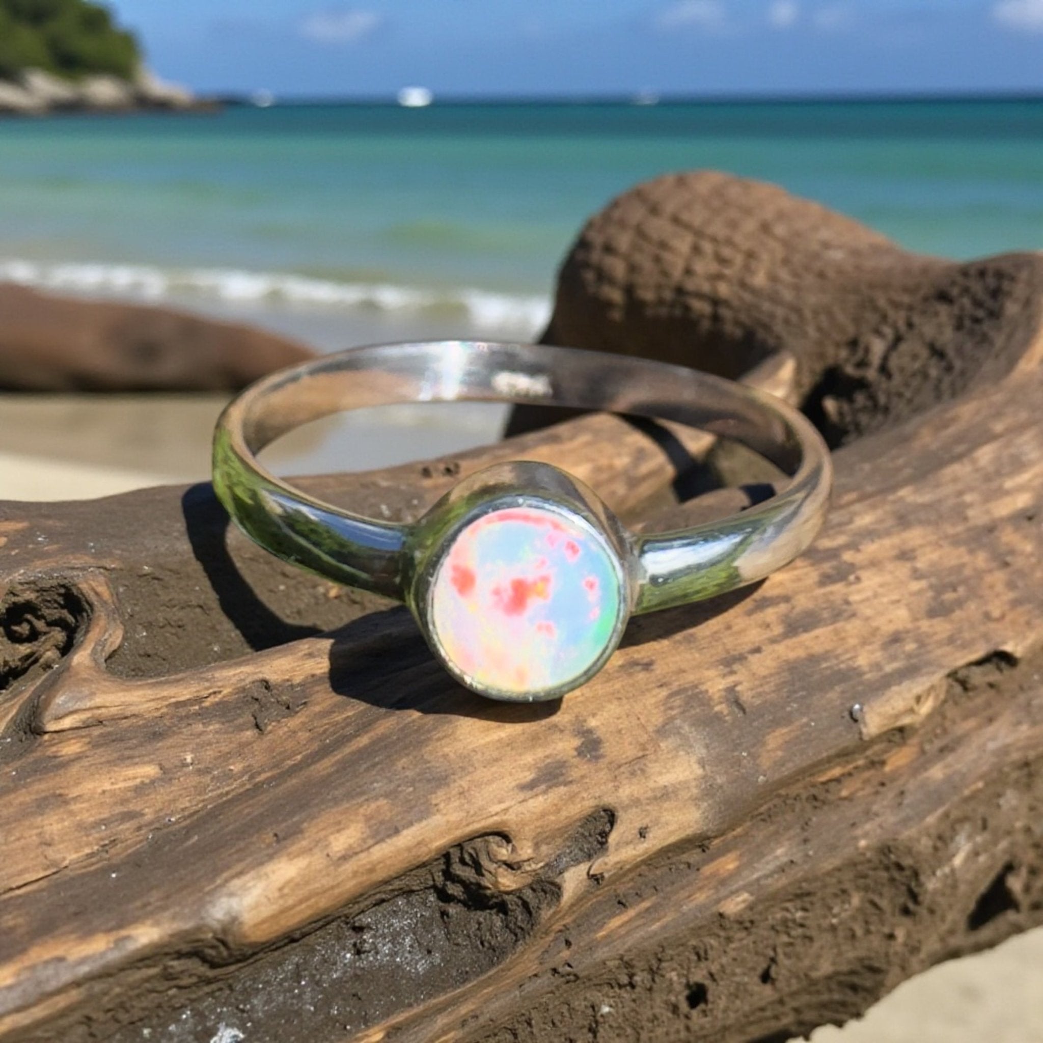 Warrumbungle Range Firefield – 0.7ct Solid Lightning Ridge Opal 925 Sterling Silver Ring