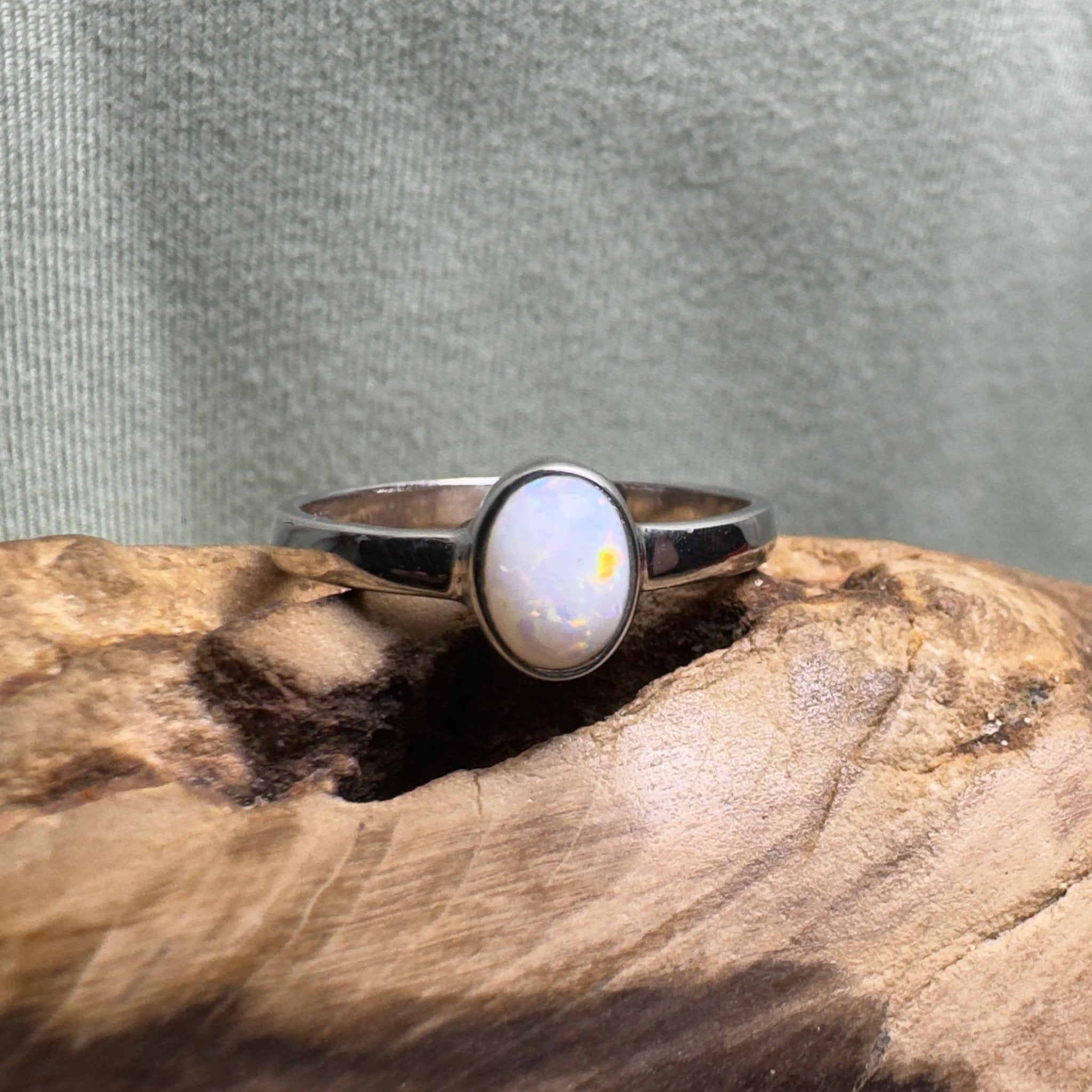 White Sands Park Softfire – Solid Lightning Ridge Opal 925 Sterling Silver Ring