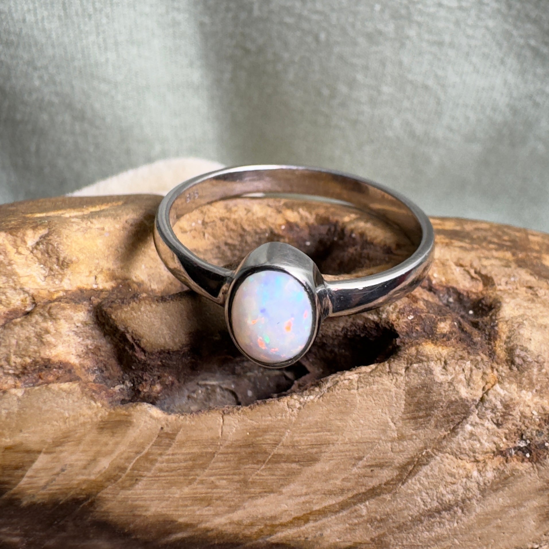 White Sands Park Softfire – Solid Lightning Ridge Opal 925 Sterling Silver Ring