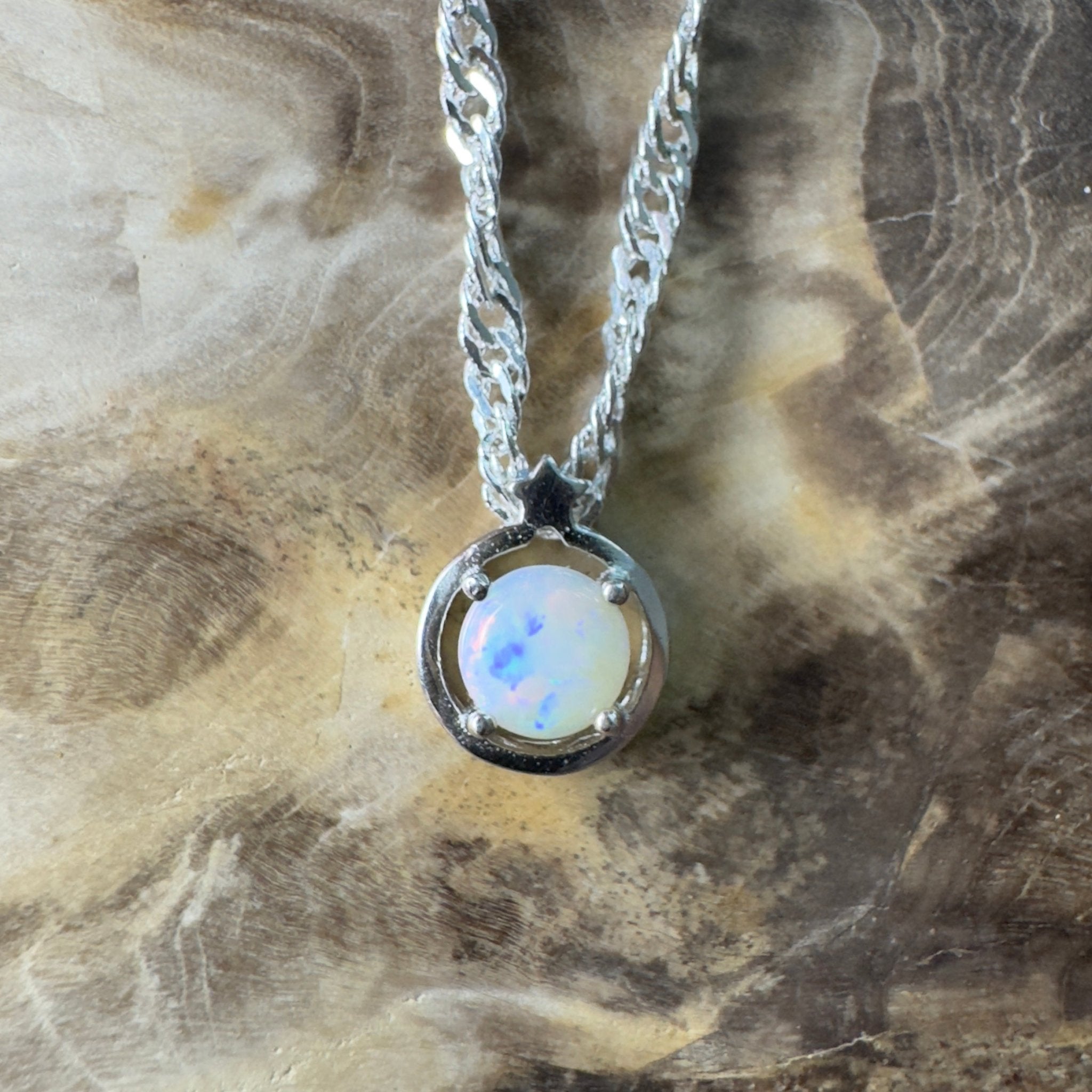 White Wonders - 0.6ct Coober Pedy Opal 925 Silver Pendant