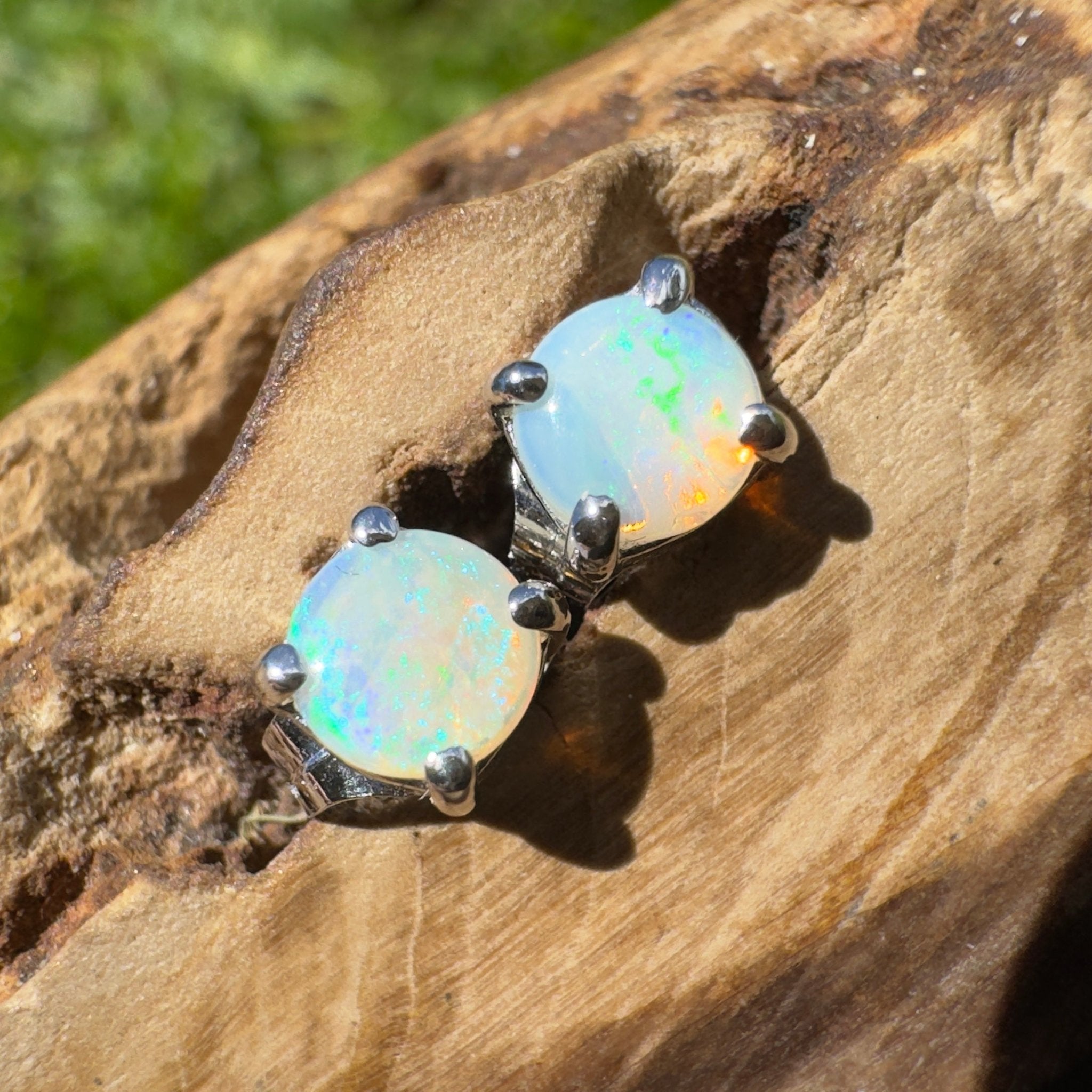 Whitsunday Coastline Glow ~ 0.8ct Coober Pedy Crystal Opal 925 Silver Earrings