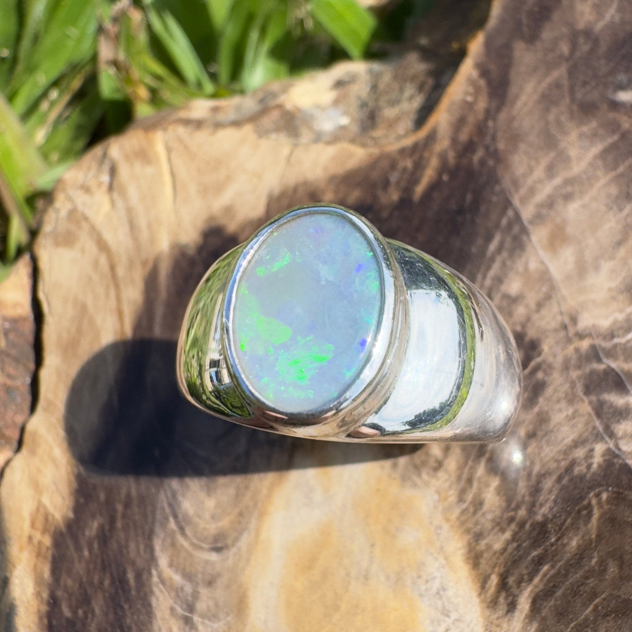 Whitsunday Reef Line – 1.5ct Solid Lightning Ridge Opal 925 Sterling Silver Ring