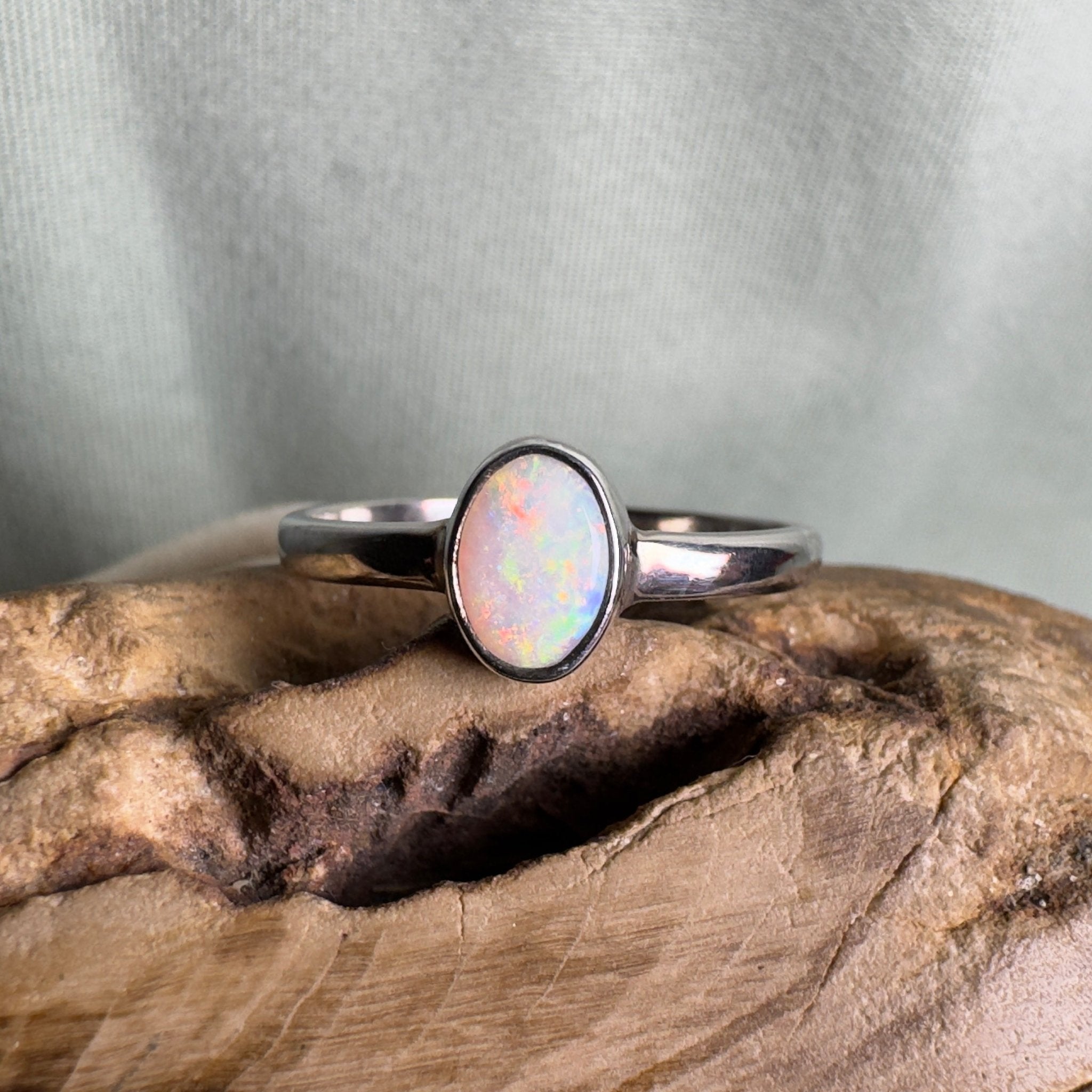 Wilsons Promontory Prism – 0.8ct Solid Lightning Ridge Opal 925 Sterling Silver Ring