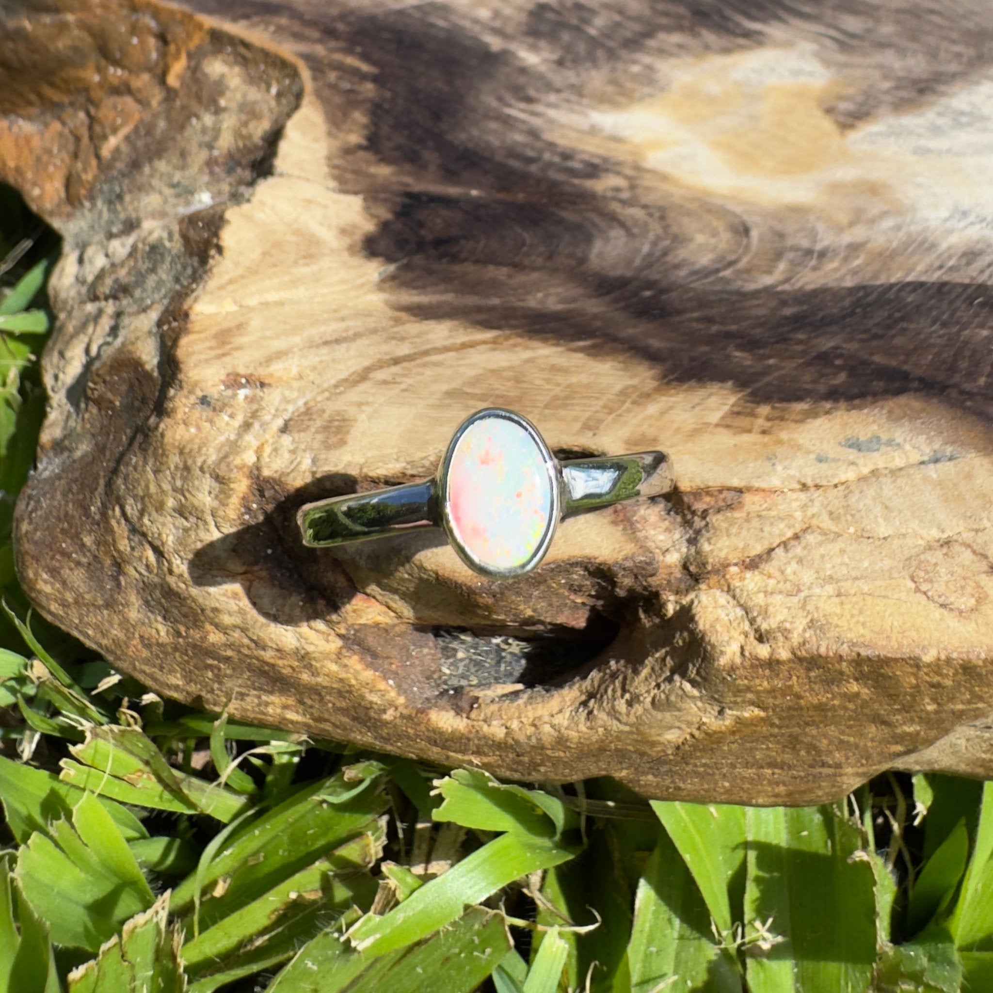 Wilsons Promontory Prism – 0.8ct Solid Lightning Ridge Opal 925 Sterling Silver Ring