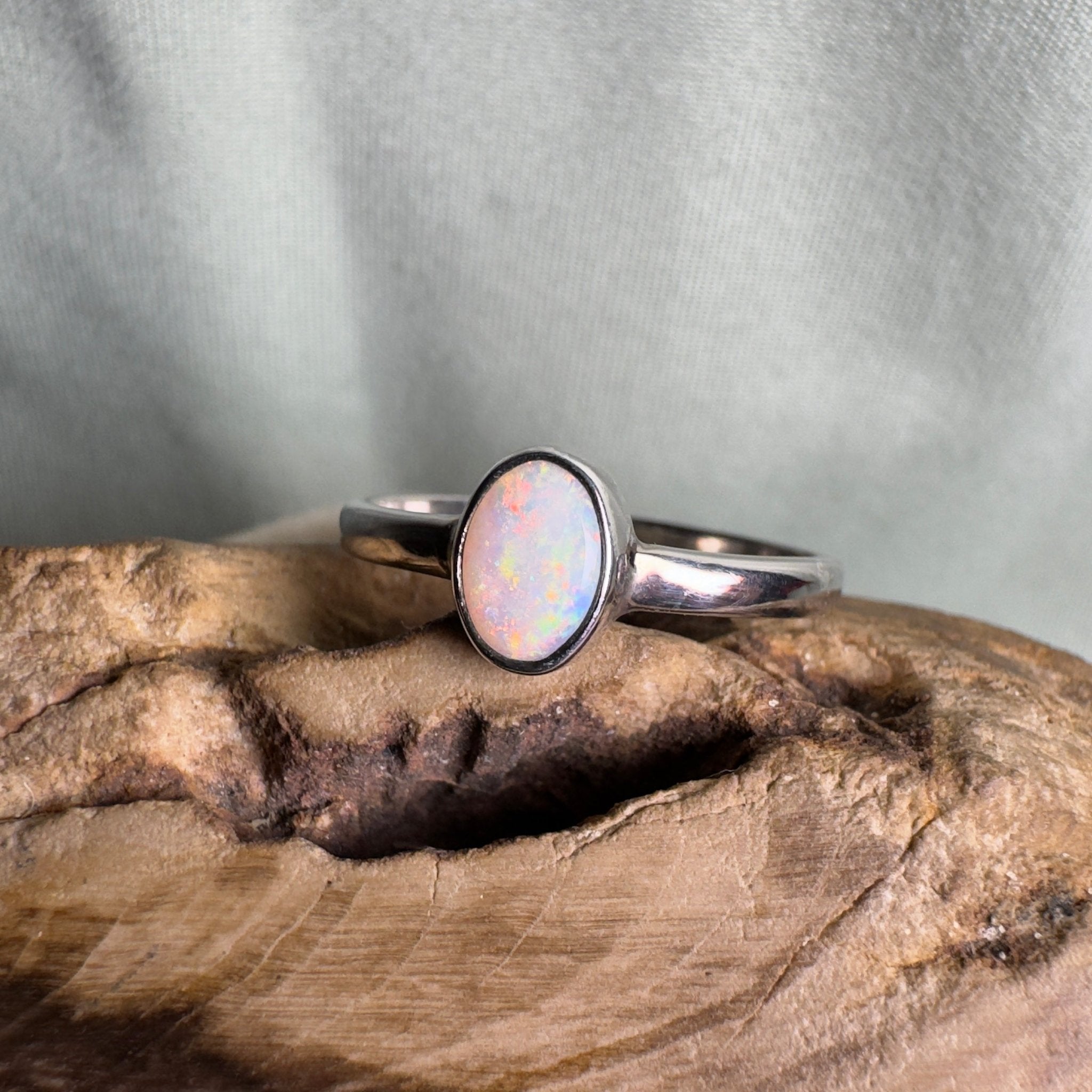 Wilsons Promontory Prism – 0.8ct Solid Lightning Ridge Opal 925 Sterling Silver Ring