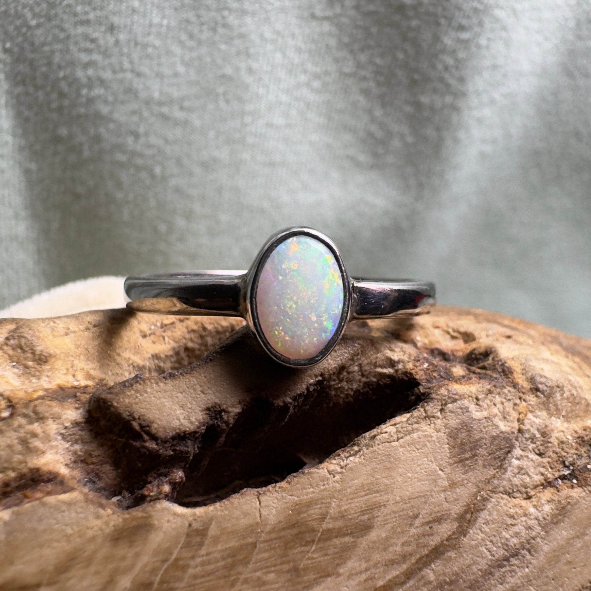 Wilsons Promontory Prism – 0.8ct Solid Lightning Ridge Opal 925 Sterling Silver Ring