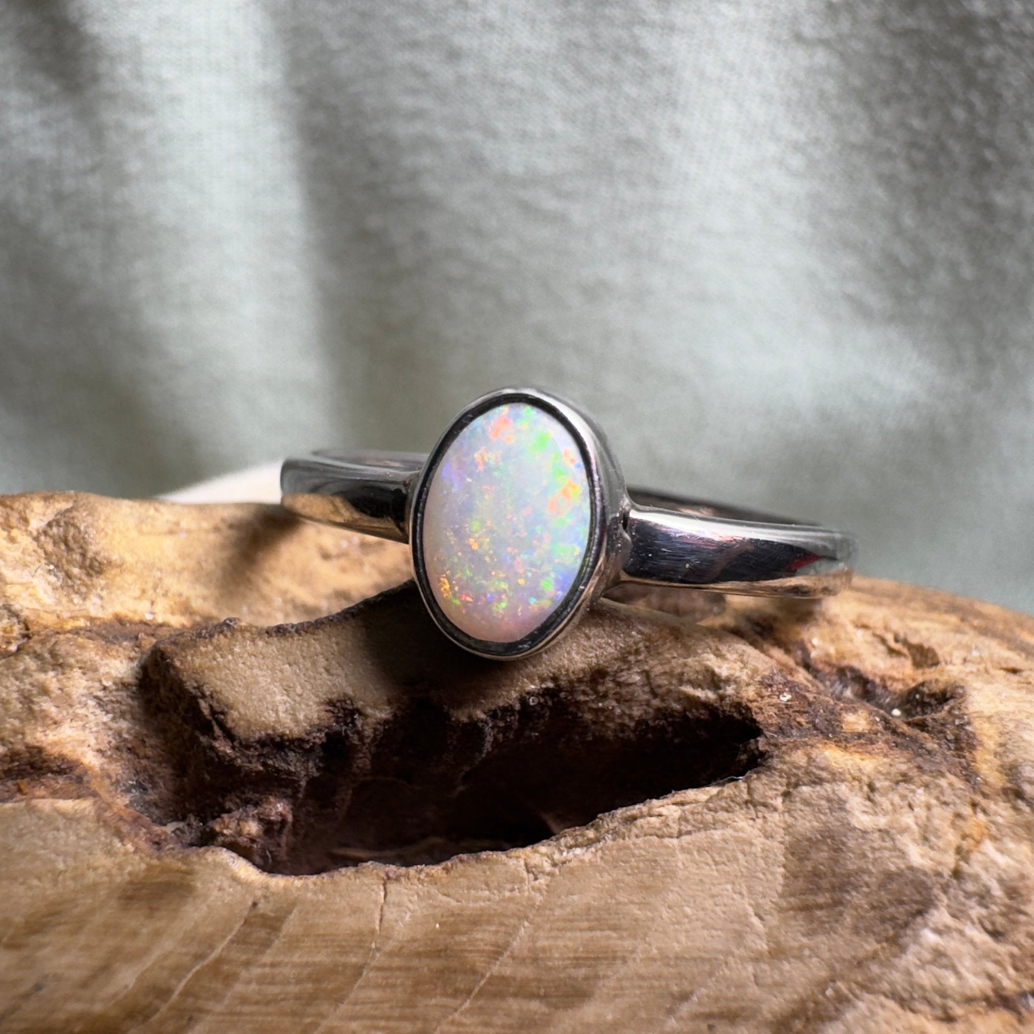 Wilsons Promontory Prism – 0.8ct Solid Lightning Ridge Opal 925 Sterling Silver Ring