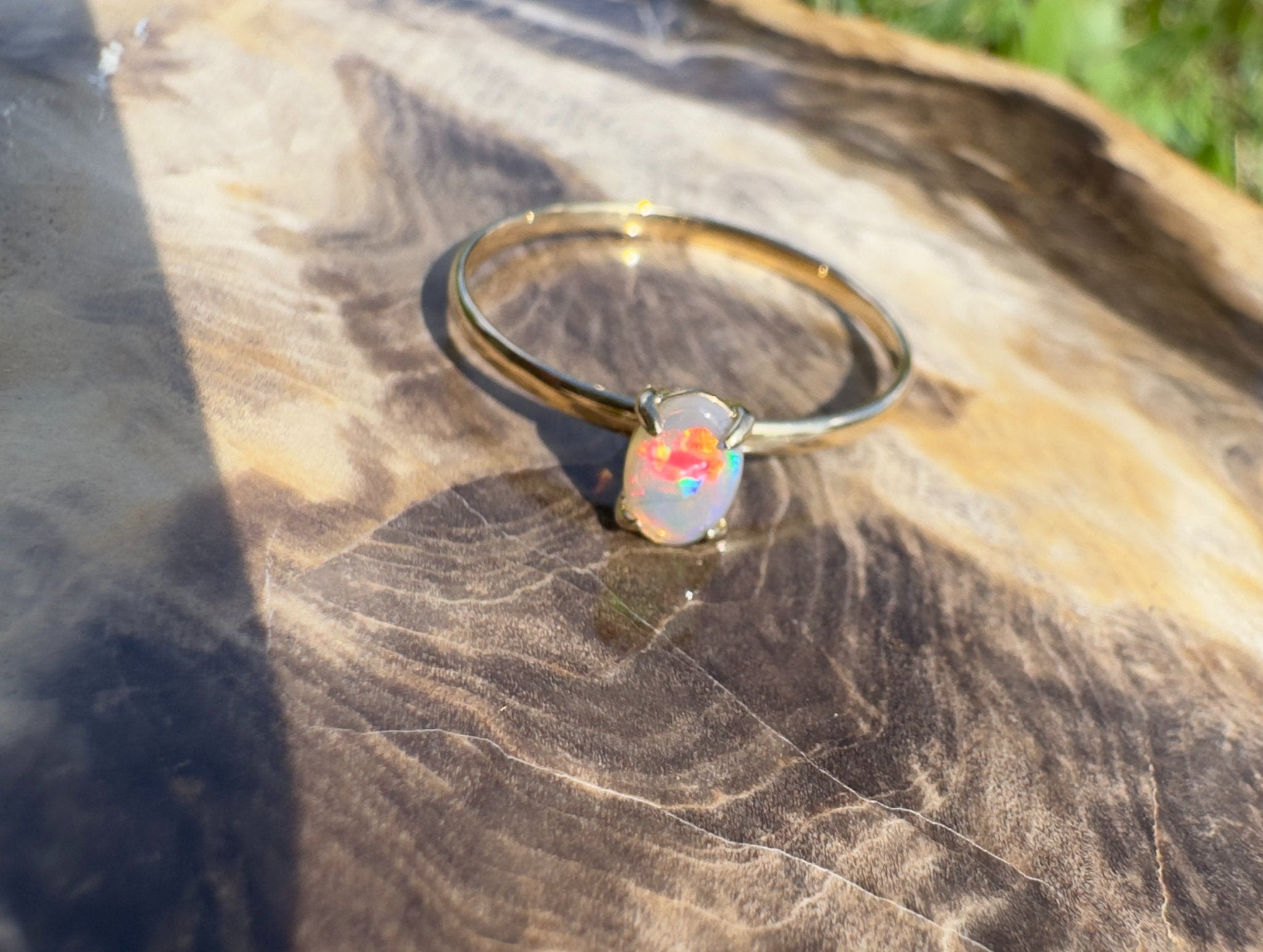 Yarrangobilly Flame ~ 0.8ct Solid Lightning Ridge Opal 9ct Yellow Gold Ring