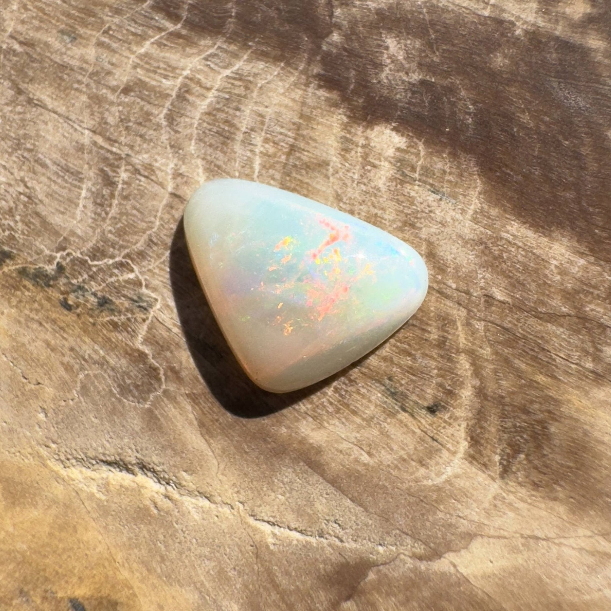 0.95CT Hand - cut Solid Australian Coober Pedy Opal