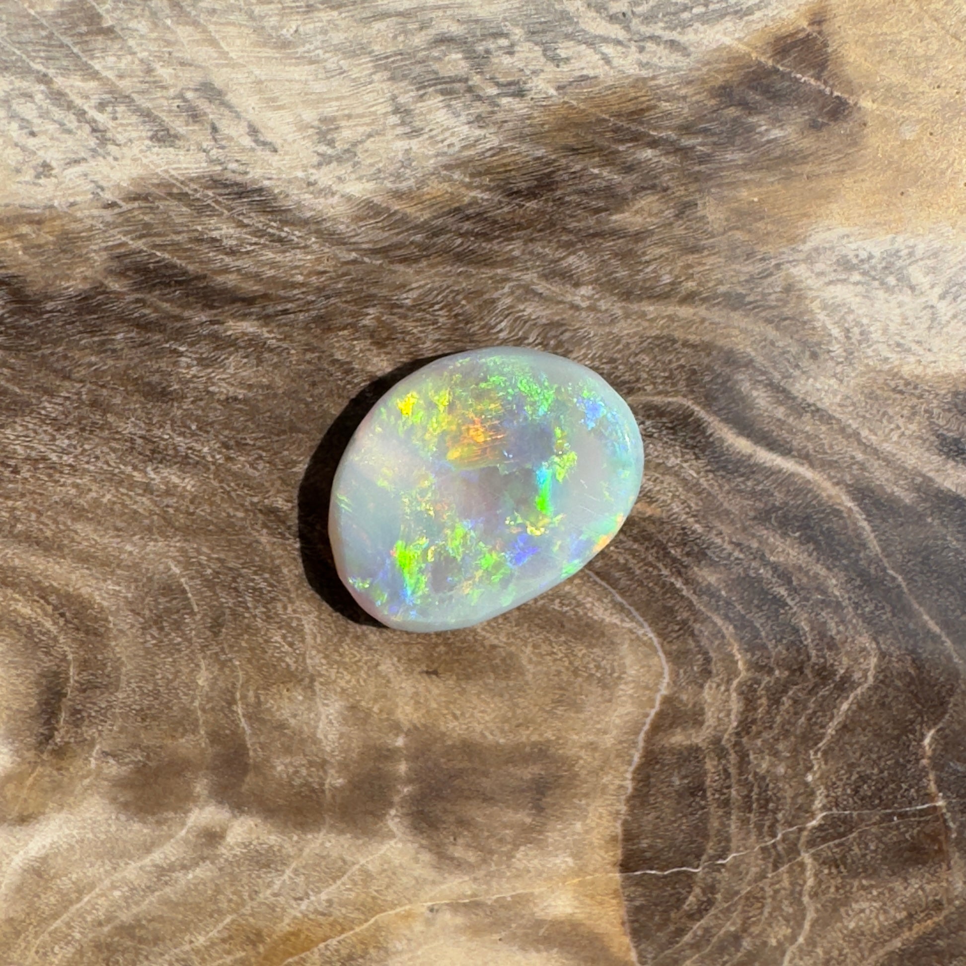 0.9ct Hand - cut Solid Lightning Ridge Opal