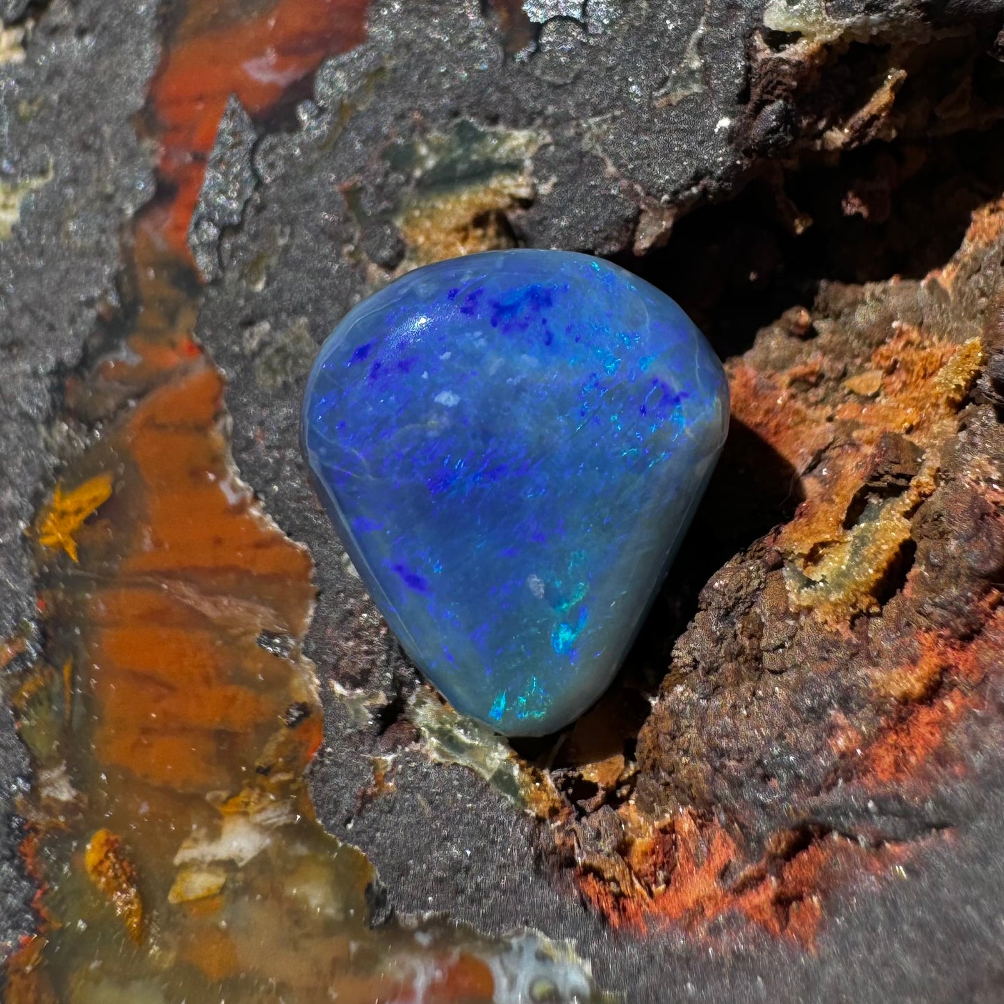 Lightning Ridge Black Opal 1.6carat Solid Hand-Cut Luxury - Iona Opal Australia