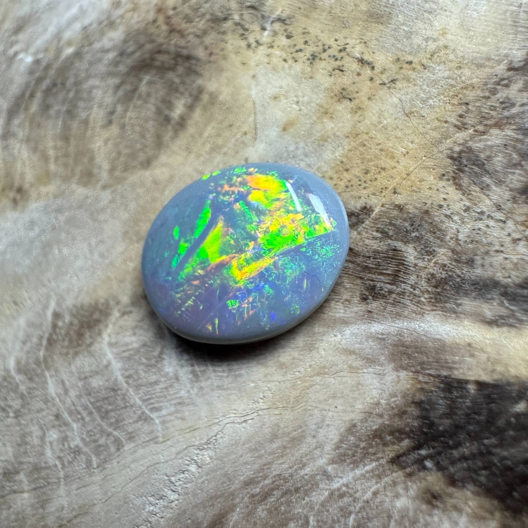 1.1ct Hand - cut Solid Lightning Ridge Opal