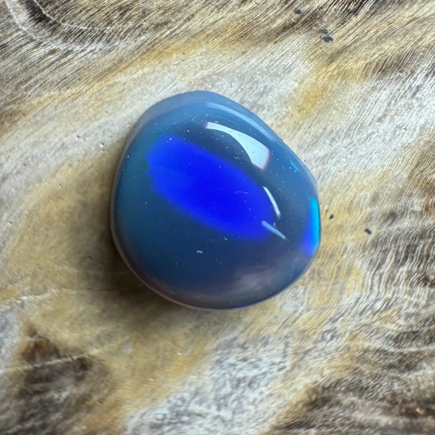 1.1ct Hand - Cut Solid Lightning Ridge Opal