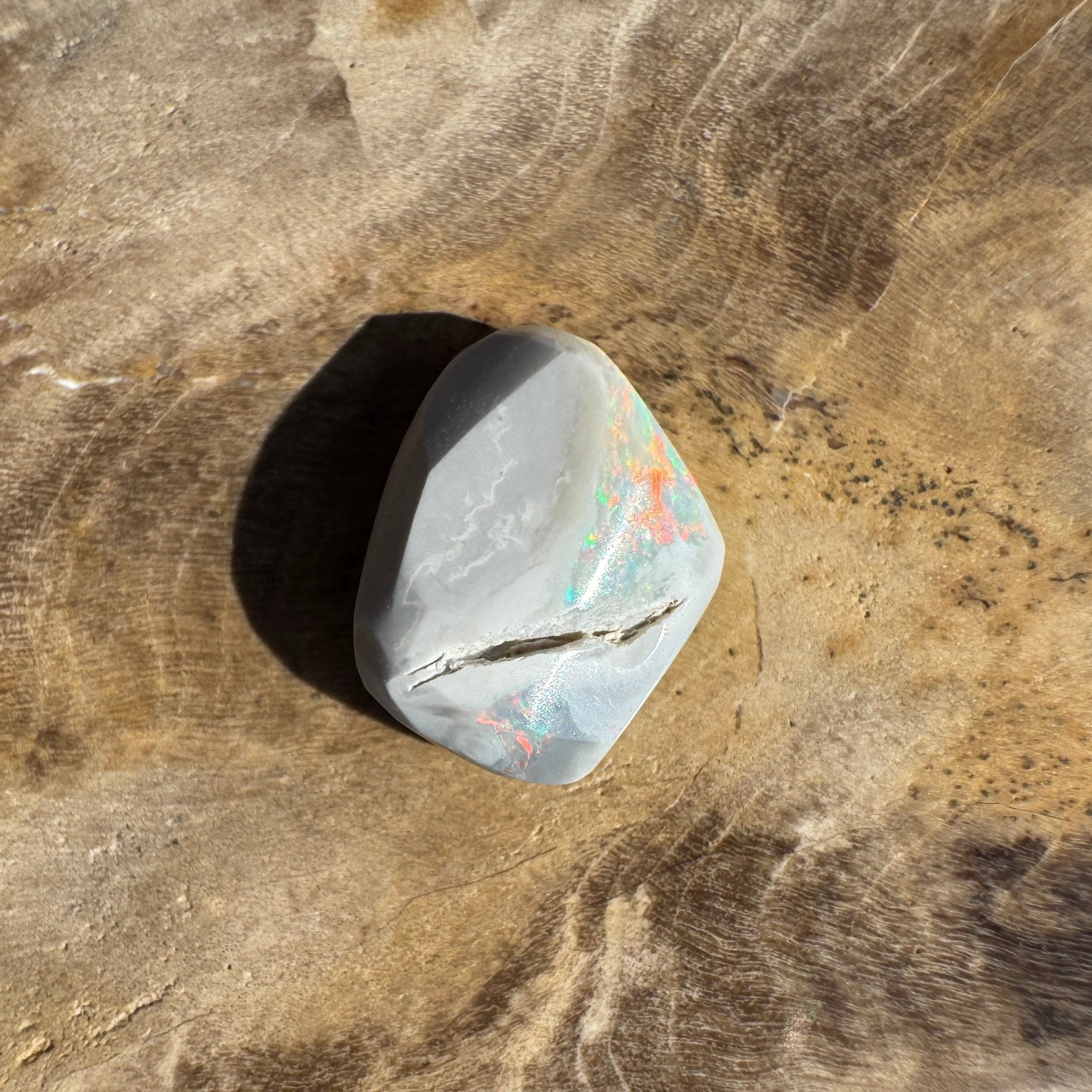 1.1ct Hand - cut Solid Lightning Ridge Opal