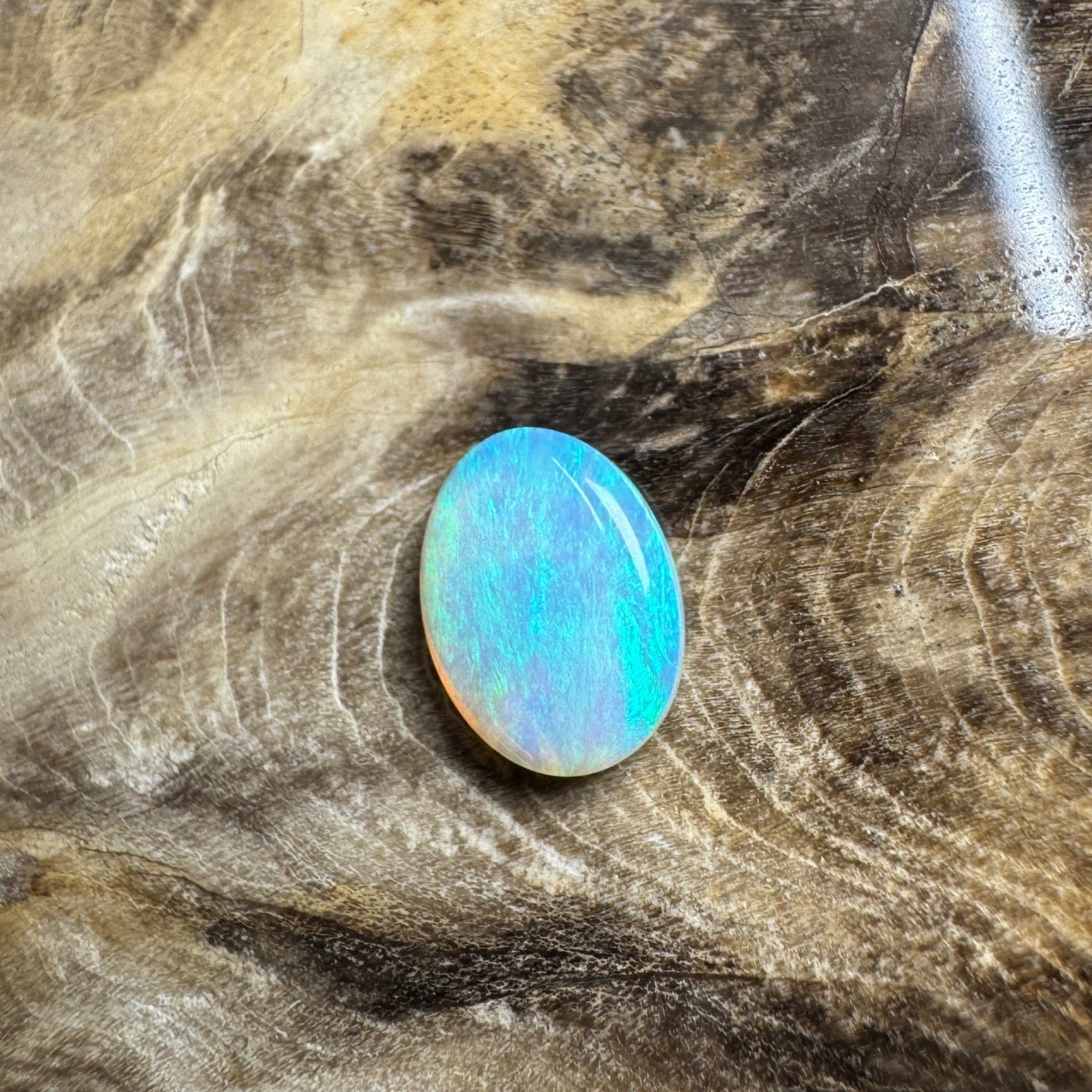 1.1ct Hand - cut Solid Lightning Ridge Opal