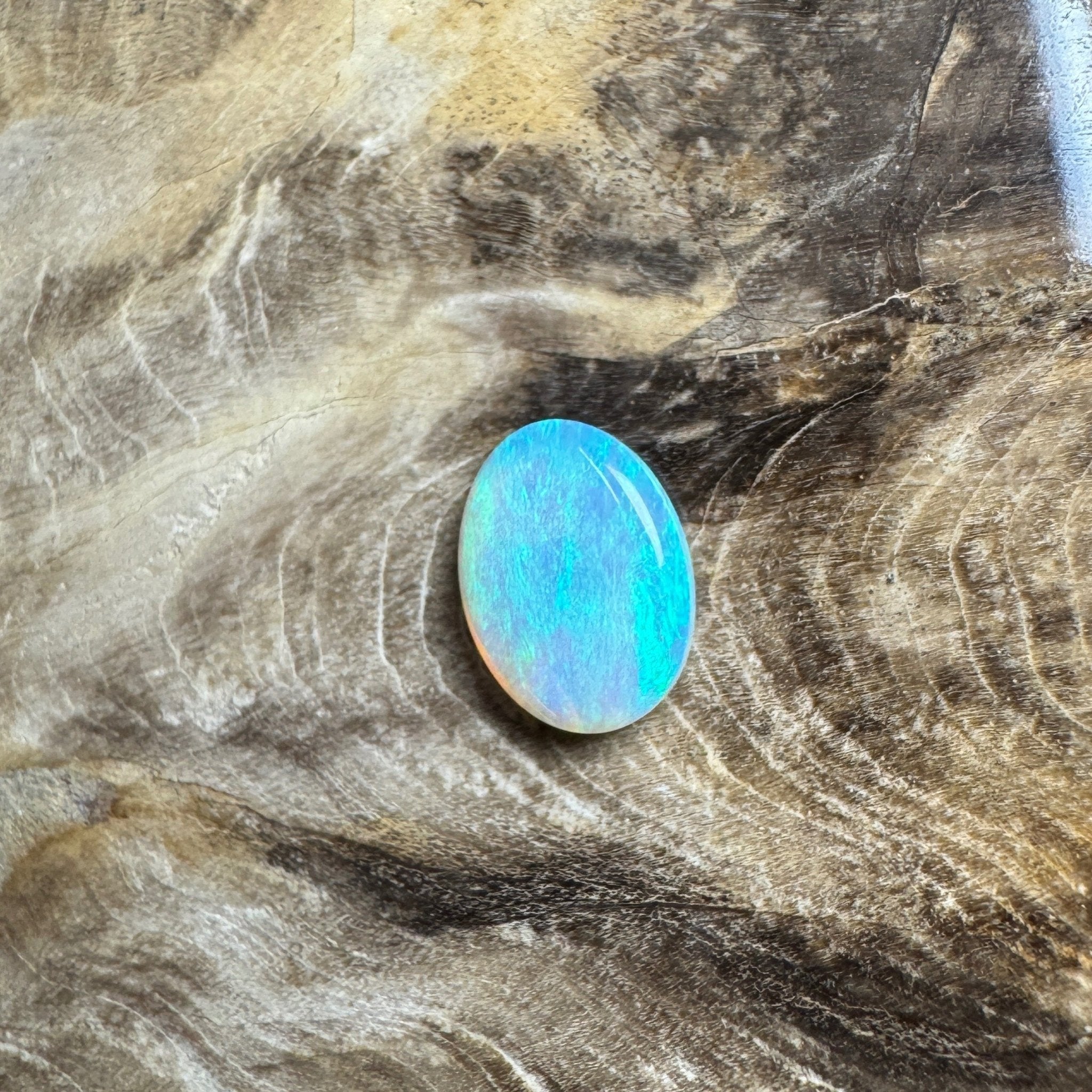 1.1ct Hand - cut Solid Lightning Ridge Opal