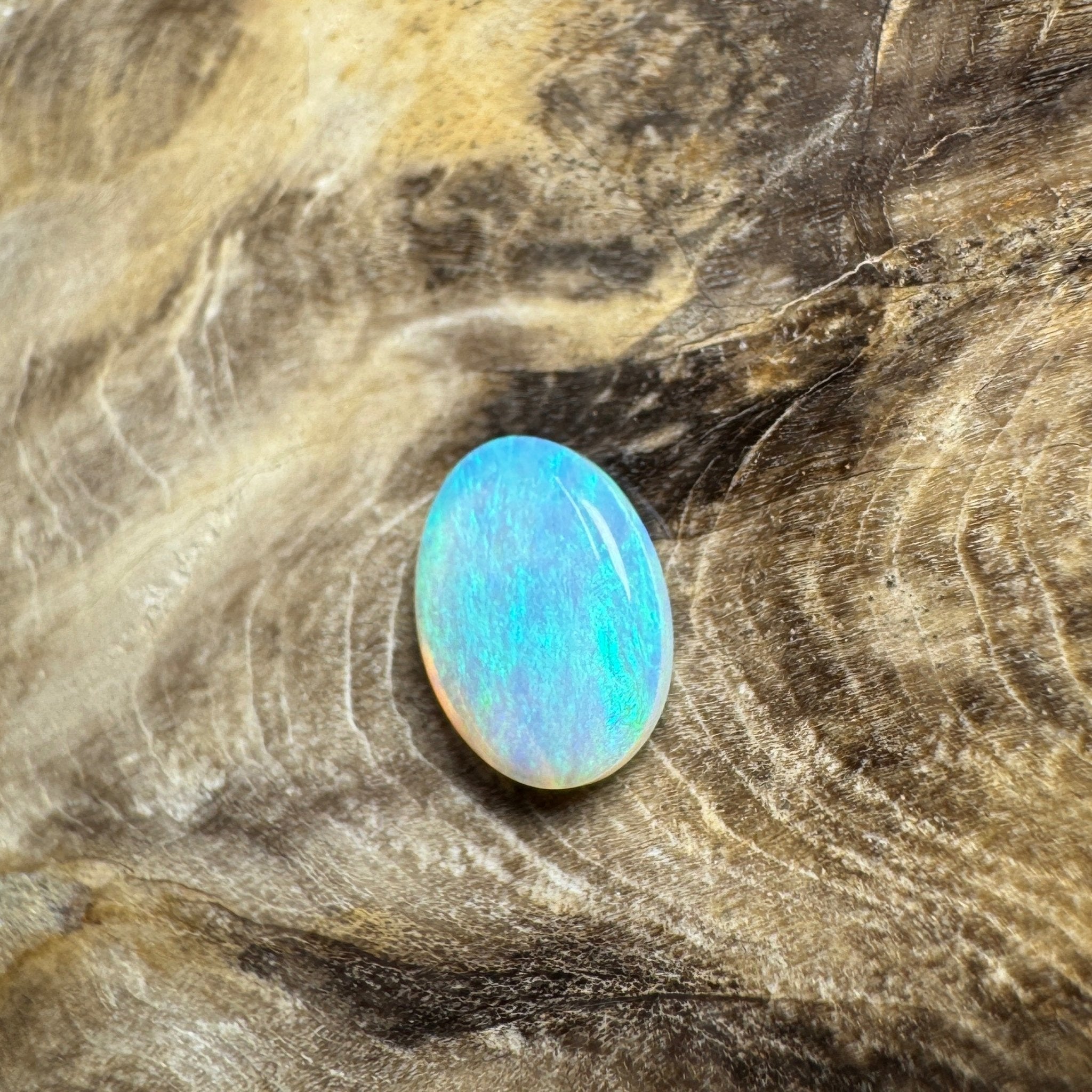 1.1ct Hand - cut Solid Lightning Ridge Opal