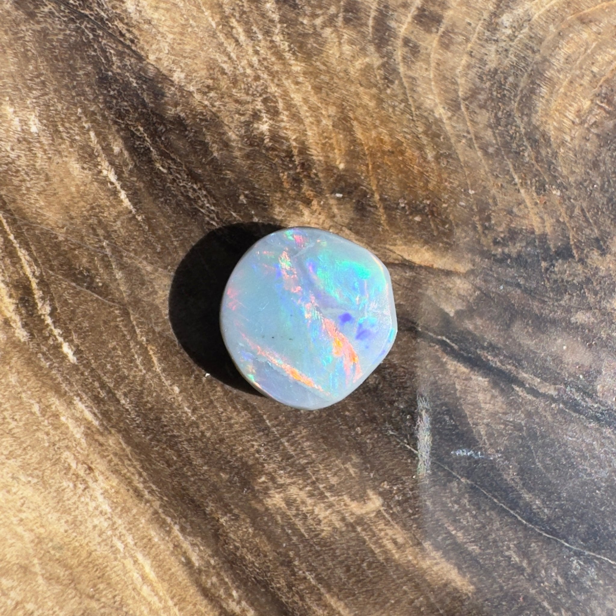 1.1ct Hand - cut Solid Lightning Ridge Opal