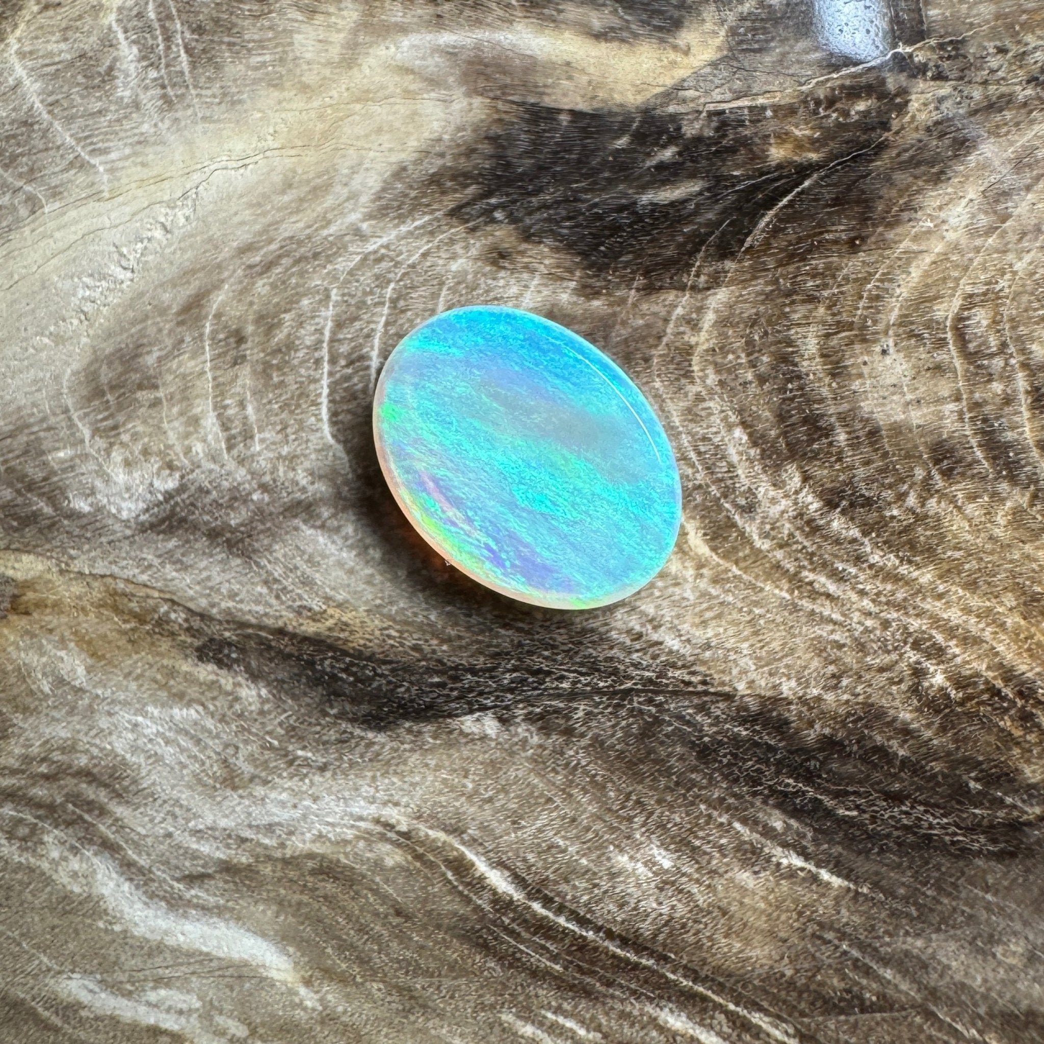 1.1ct Hand - cut Solid Lightning Ridge Opal