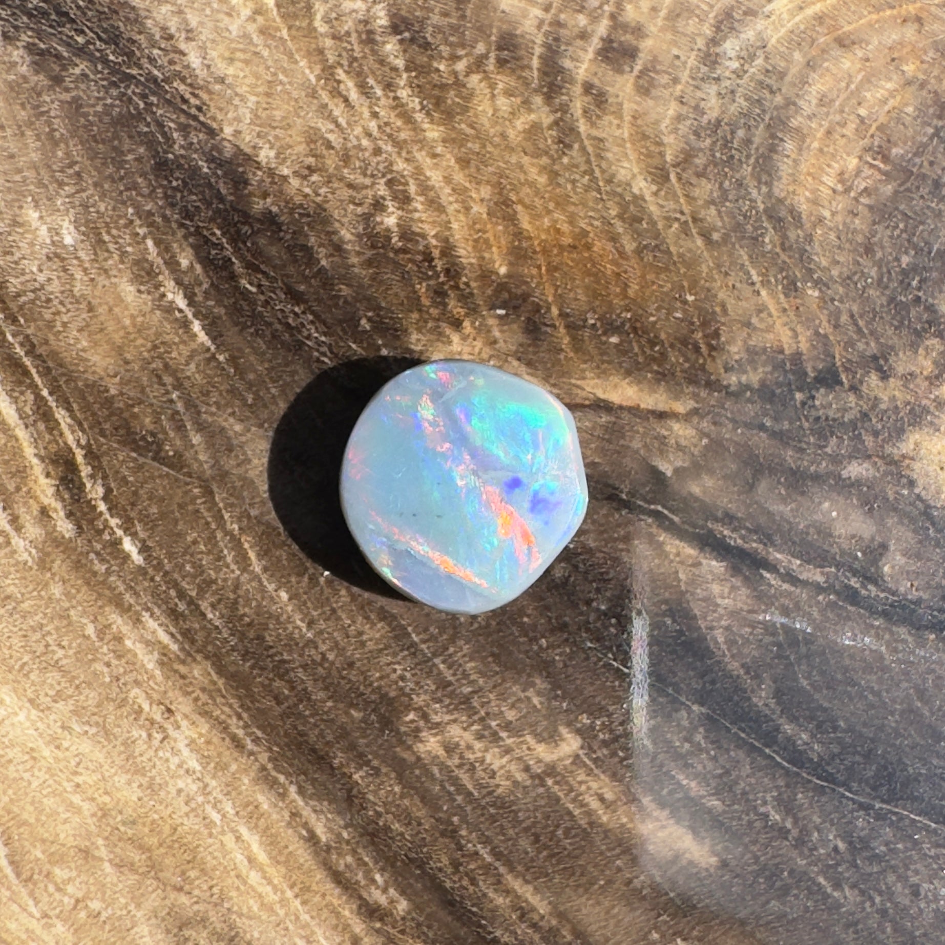 1.1ct Hand - cut Solid Lightning Ridge Opal