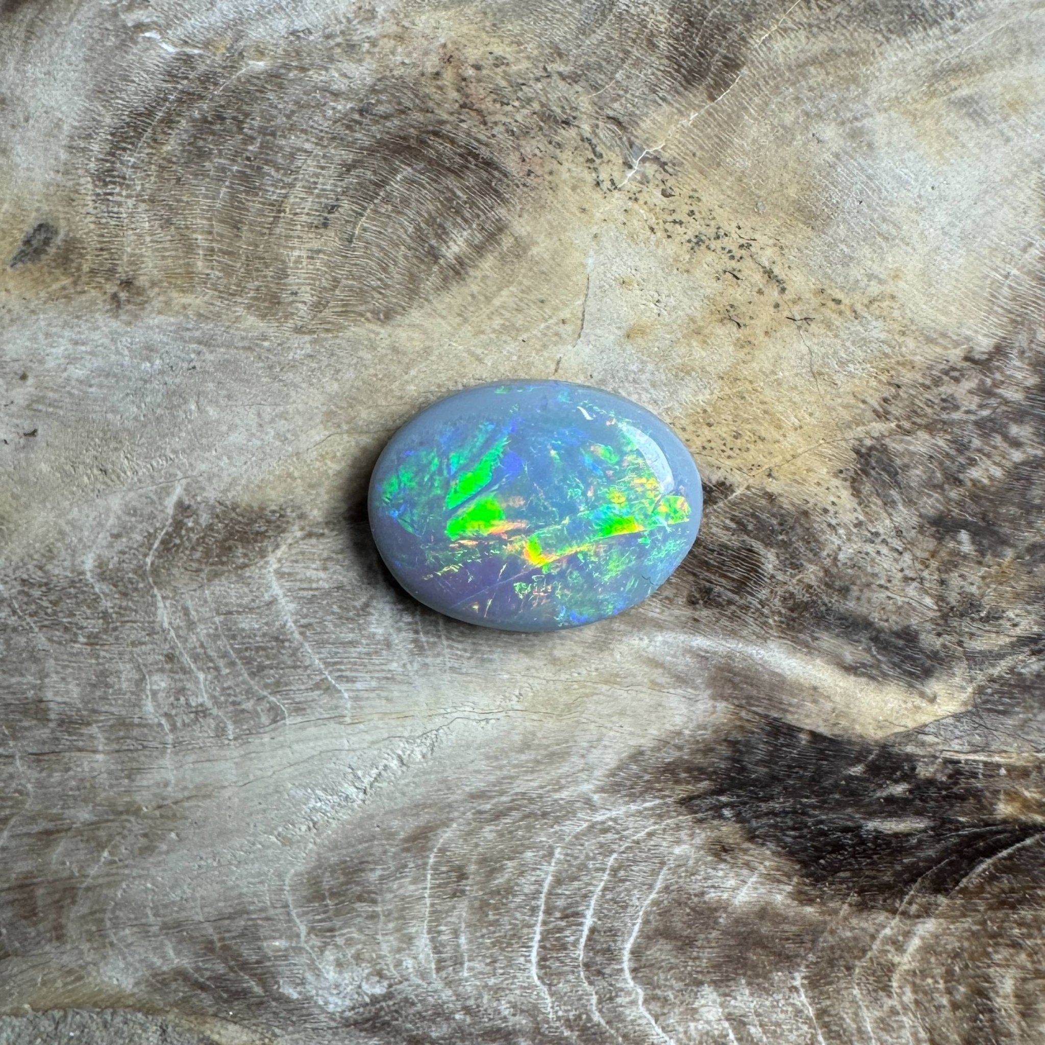 1.1ct Hand - cut Solid Lightning Ridge Opal