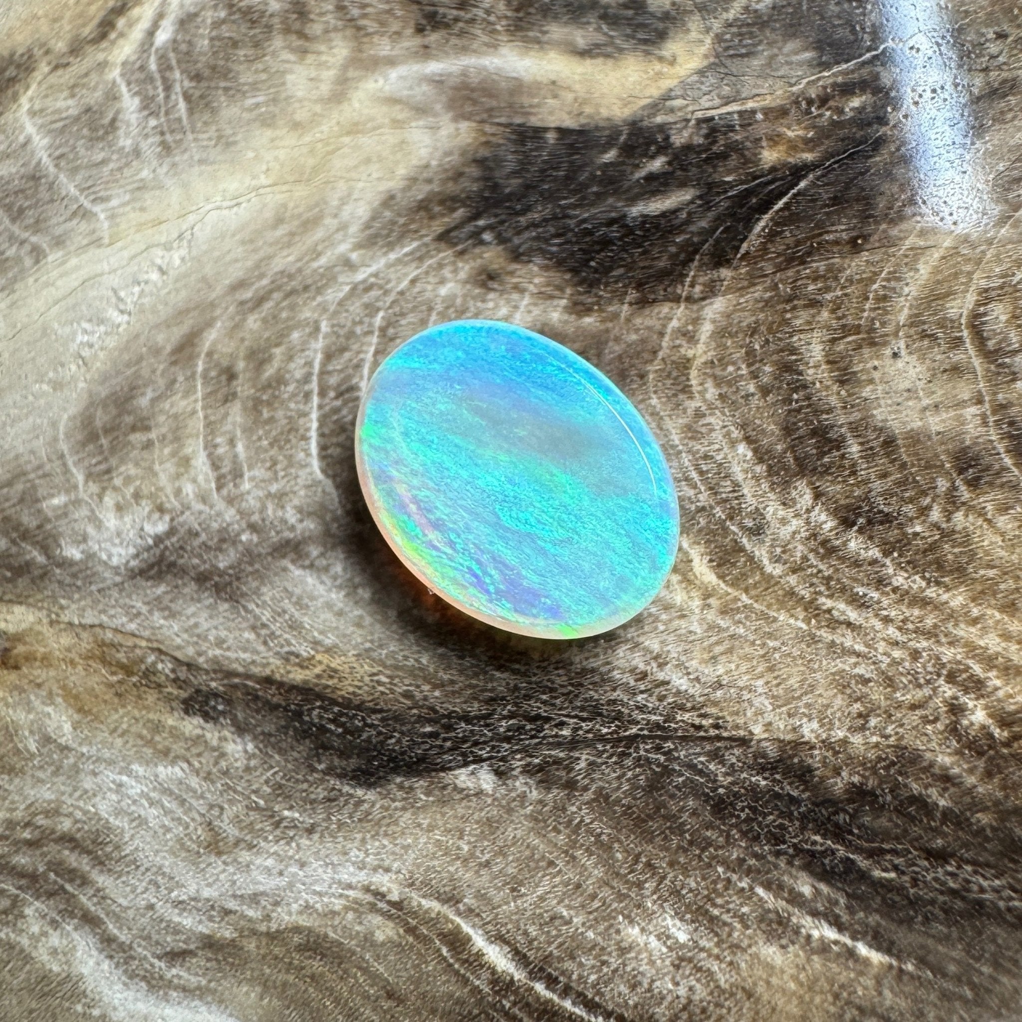 1.1ct Hand - cut Solid Lightning Ridge Opal