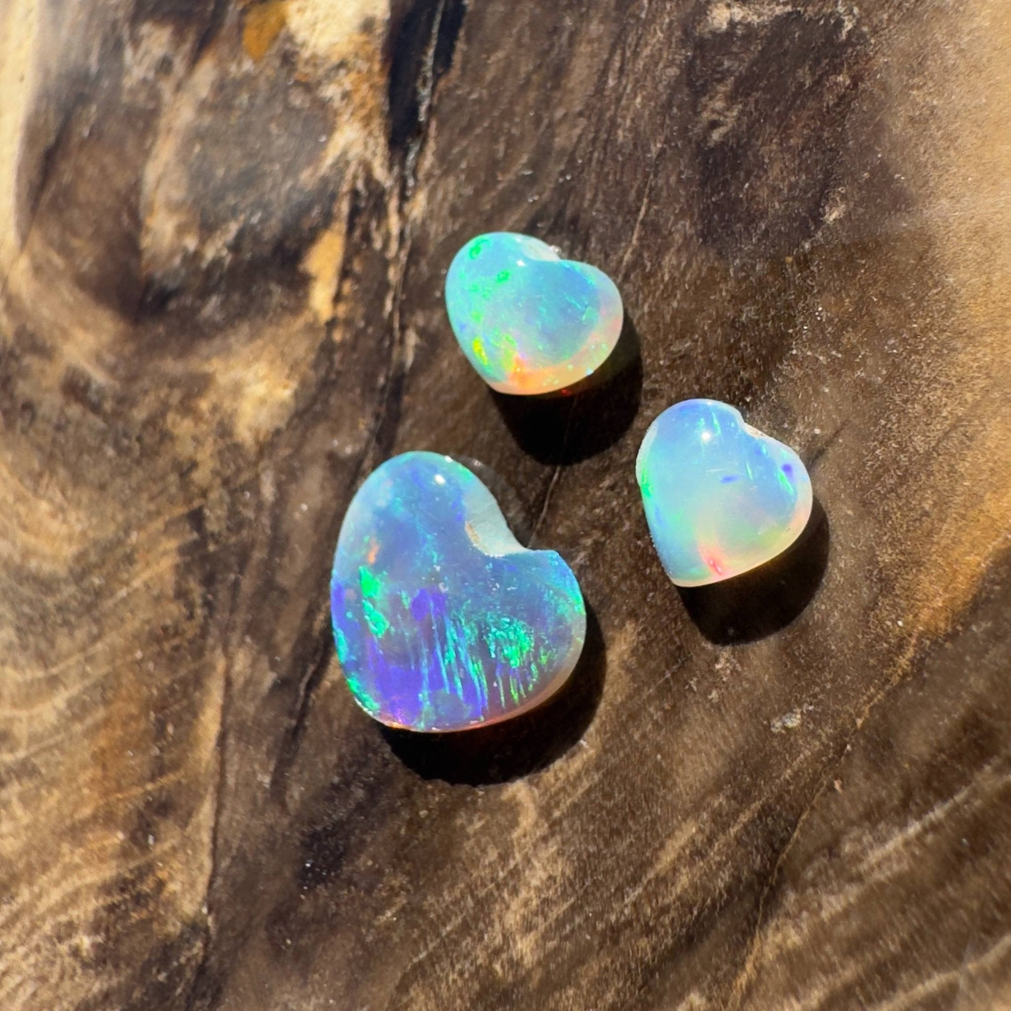 1.2CT Hand - cut Solid Australian Lightning Ridge Opal (2102 - 2117)