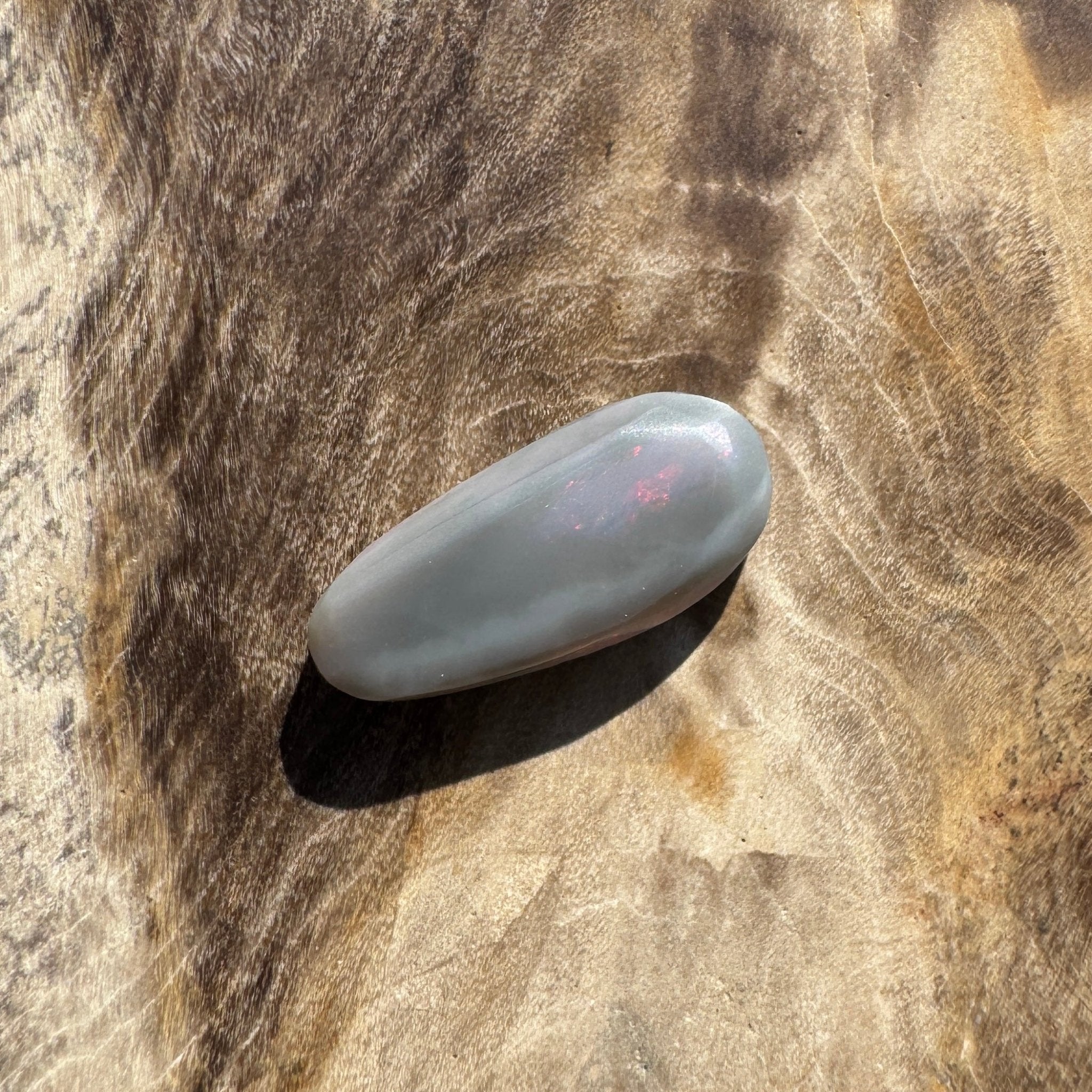 1.5ct Hand - cut Solid Lightning Ridge Semi Black Opal