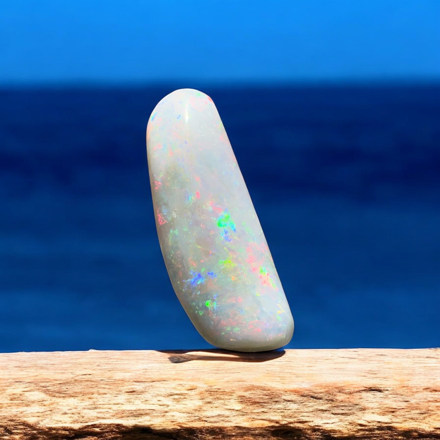 16.9ct Hand - cut Solid Australian Coober Pedy Opal