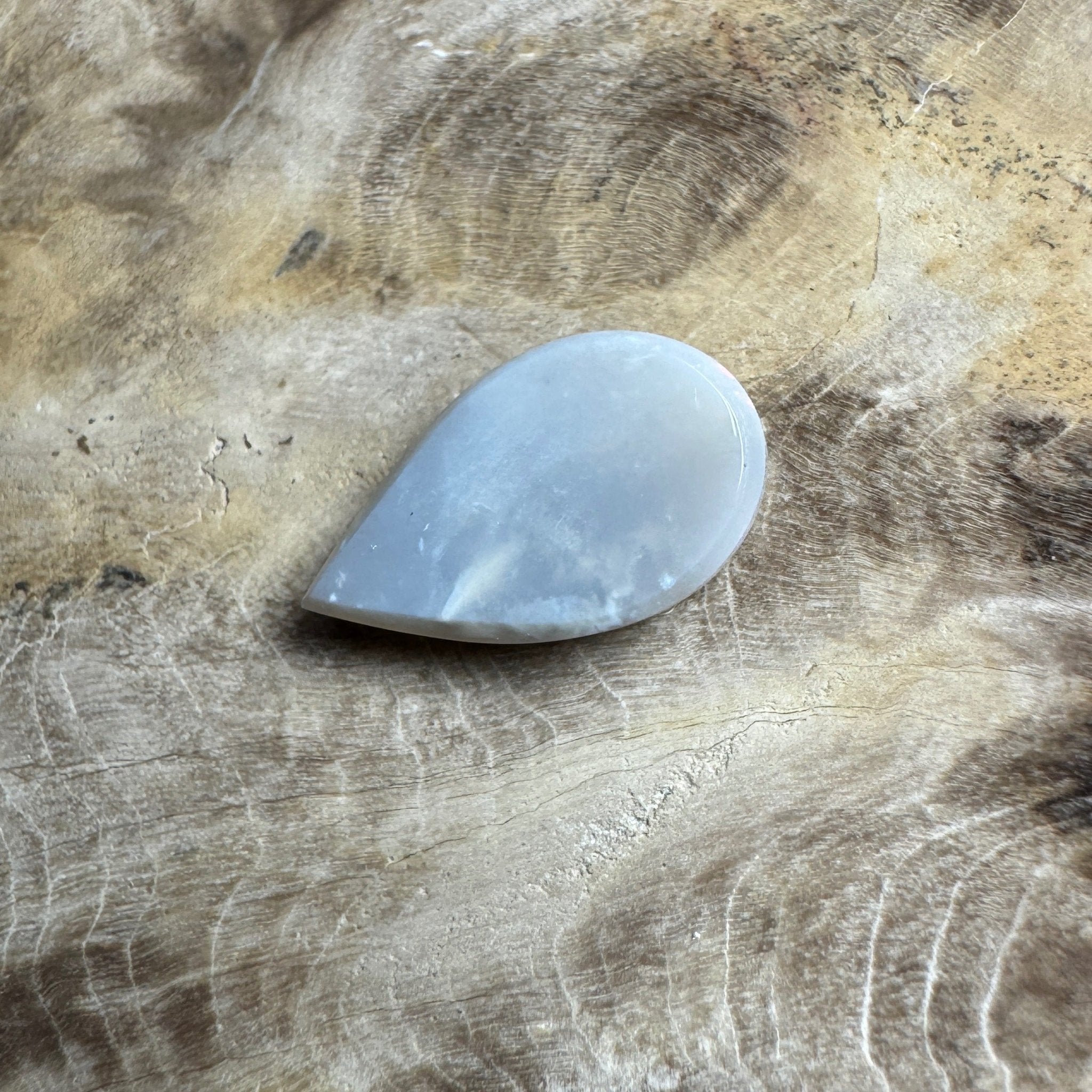 1.6ct Hand - Cut Solid Coober Pedy Opal