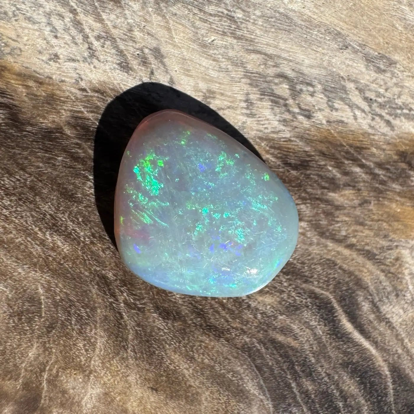 1.6ct Hand - Cut Solid Lightning Ridge Opal