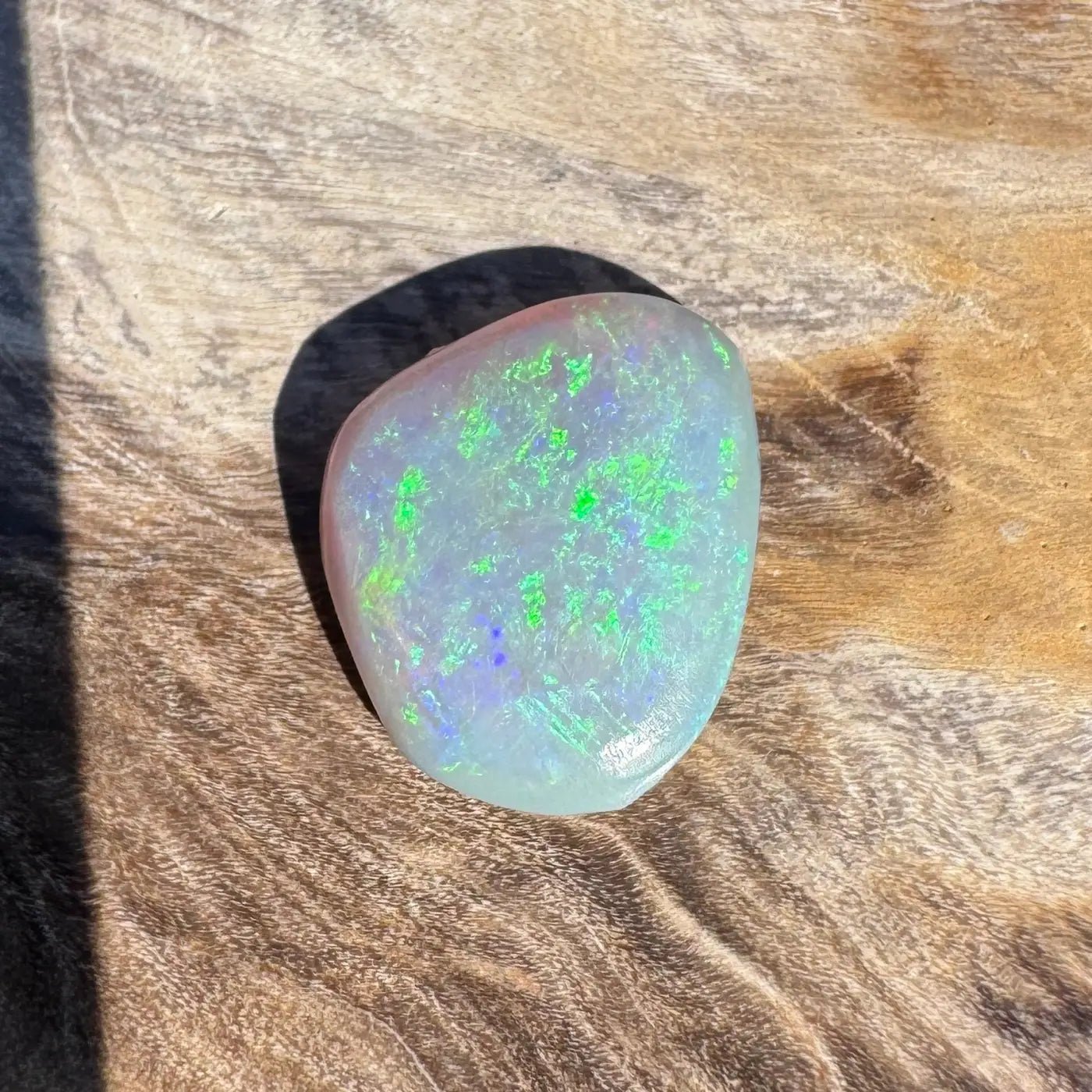 1.6ct Hand - Cut Solid Lightning Ridge Opal