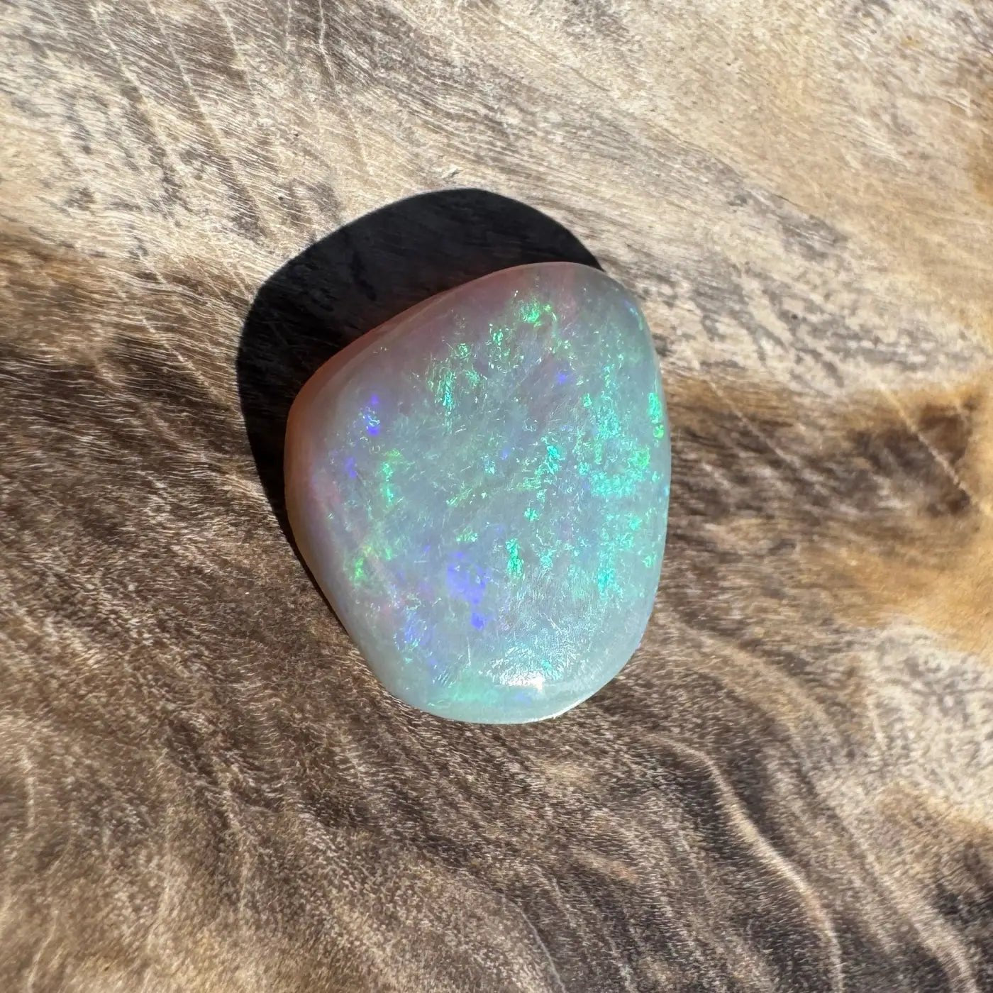 1.6ct Hand - Cut Solid Lightning Ridge Opal