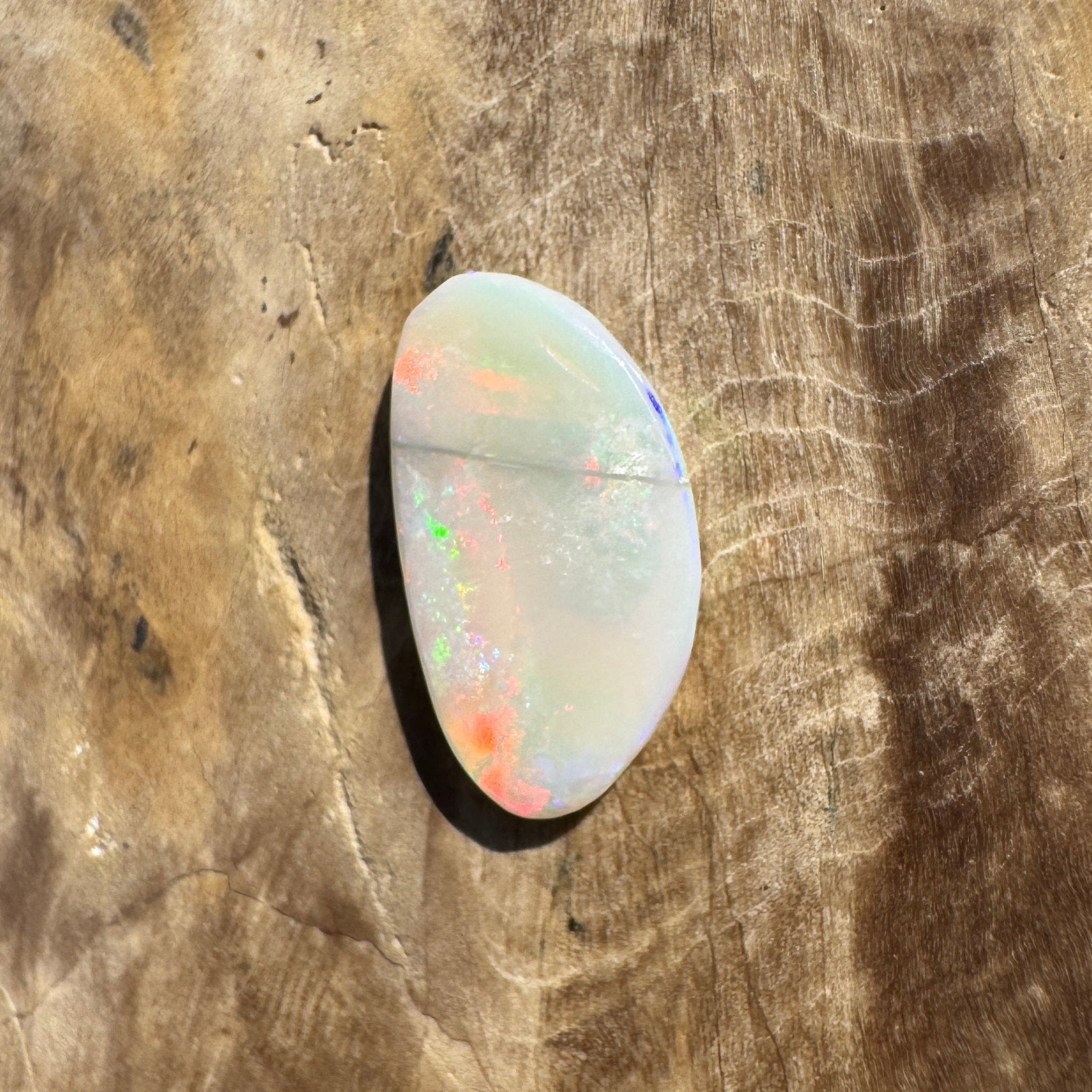 1.6ct Hand - cut Solid Lightning Ridge Opal
