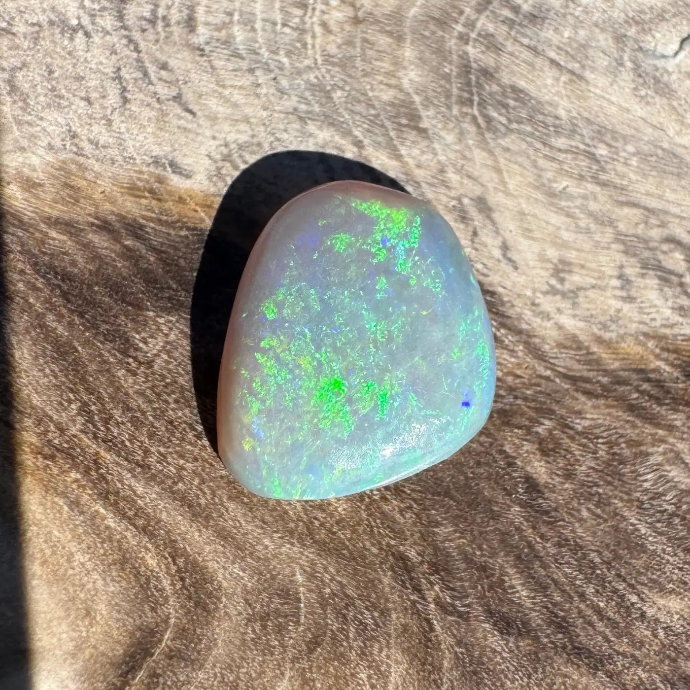 1.6ct Hand - Cut Solid Lightning Ridge Opal