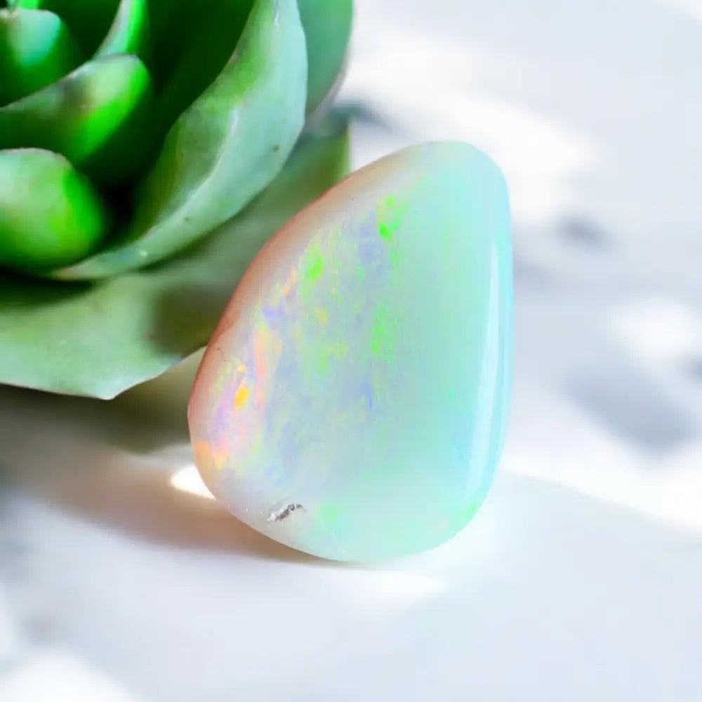 1.7ct Coober Pedy Opal Solid Hand - Cut