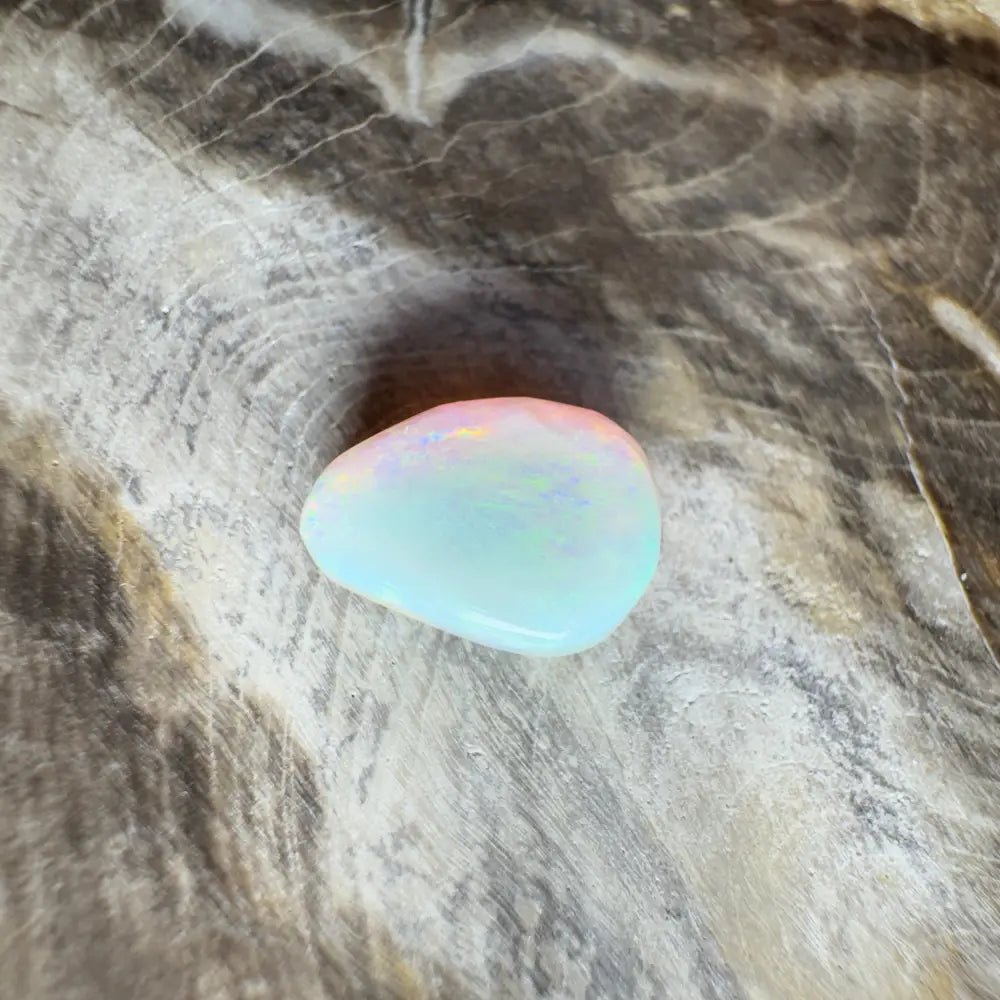 1.7ct Coober Pedy Opal Solid Hand - Cut